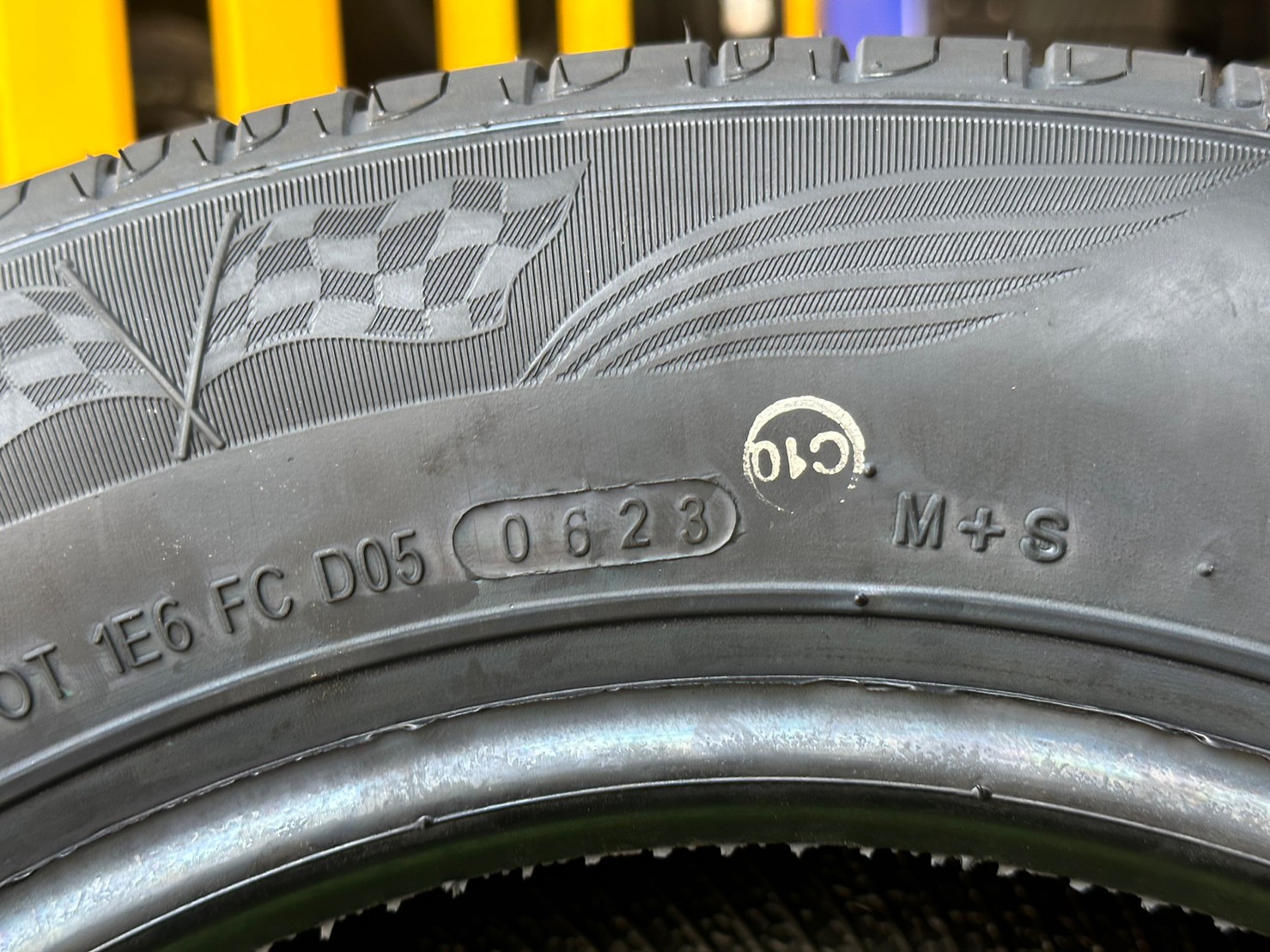 OTANI EK1000 185/65R14 ยางใหม่ปี2023 ราคาพิเศษพร้อมติดตั้งฟรี สามารถสอบถามเพิ่มเติมได้ค่ะ