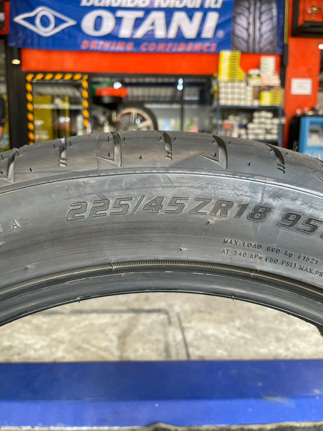 OTANI KC1000 225/45R18 ยางคุณภาพดี นุ่มเงียบ ราคาพิเศษ