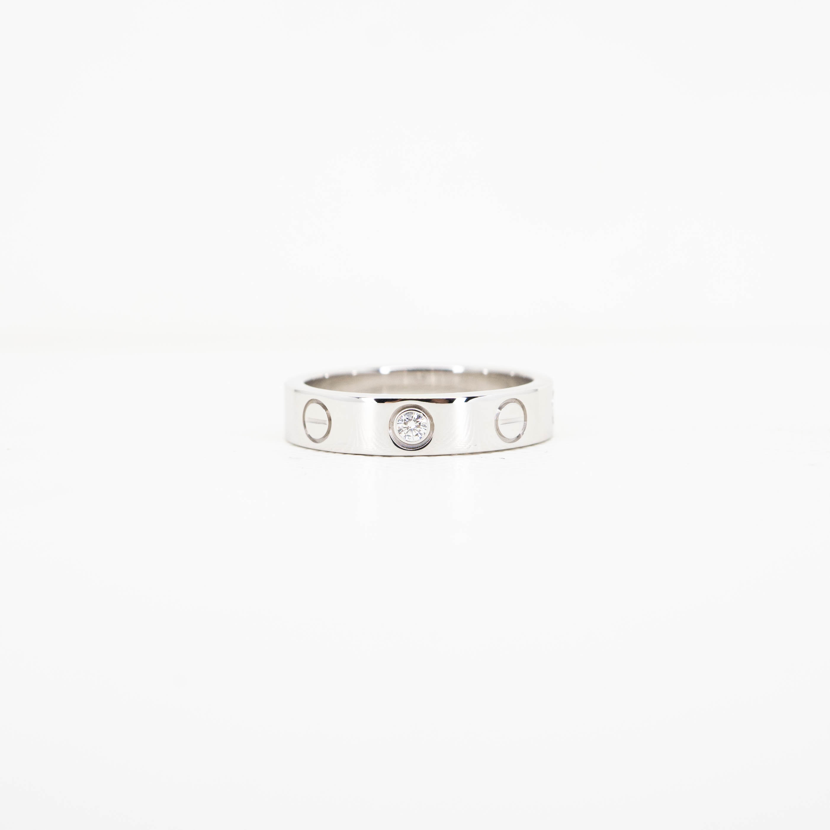 แหวน Cartier Love band 1Diamond ทองขาว18K ไซส์ 47# (Used)