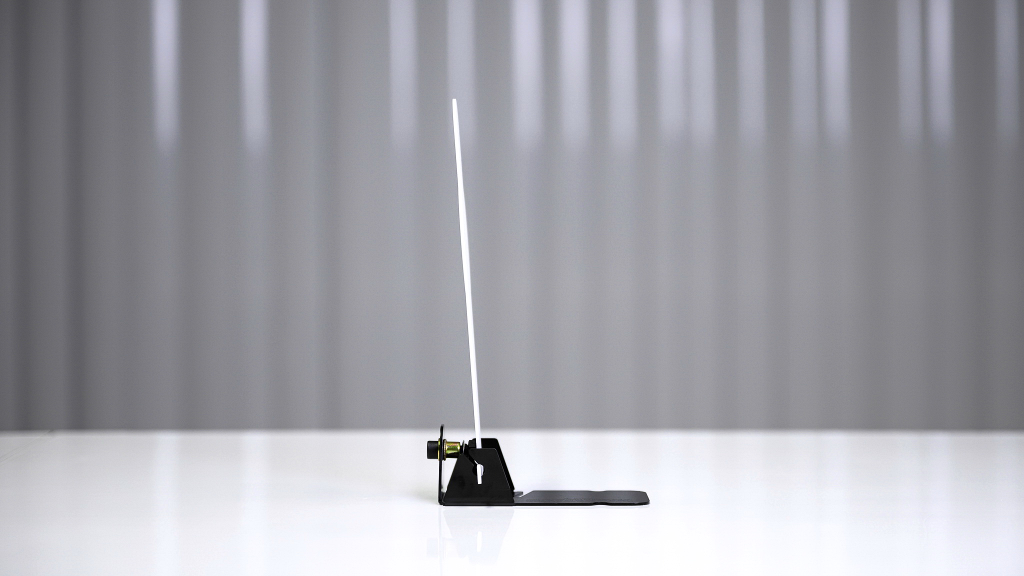 SKU-04057 Falling Poper