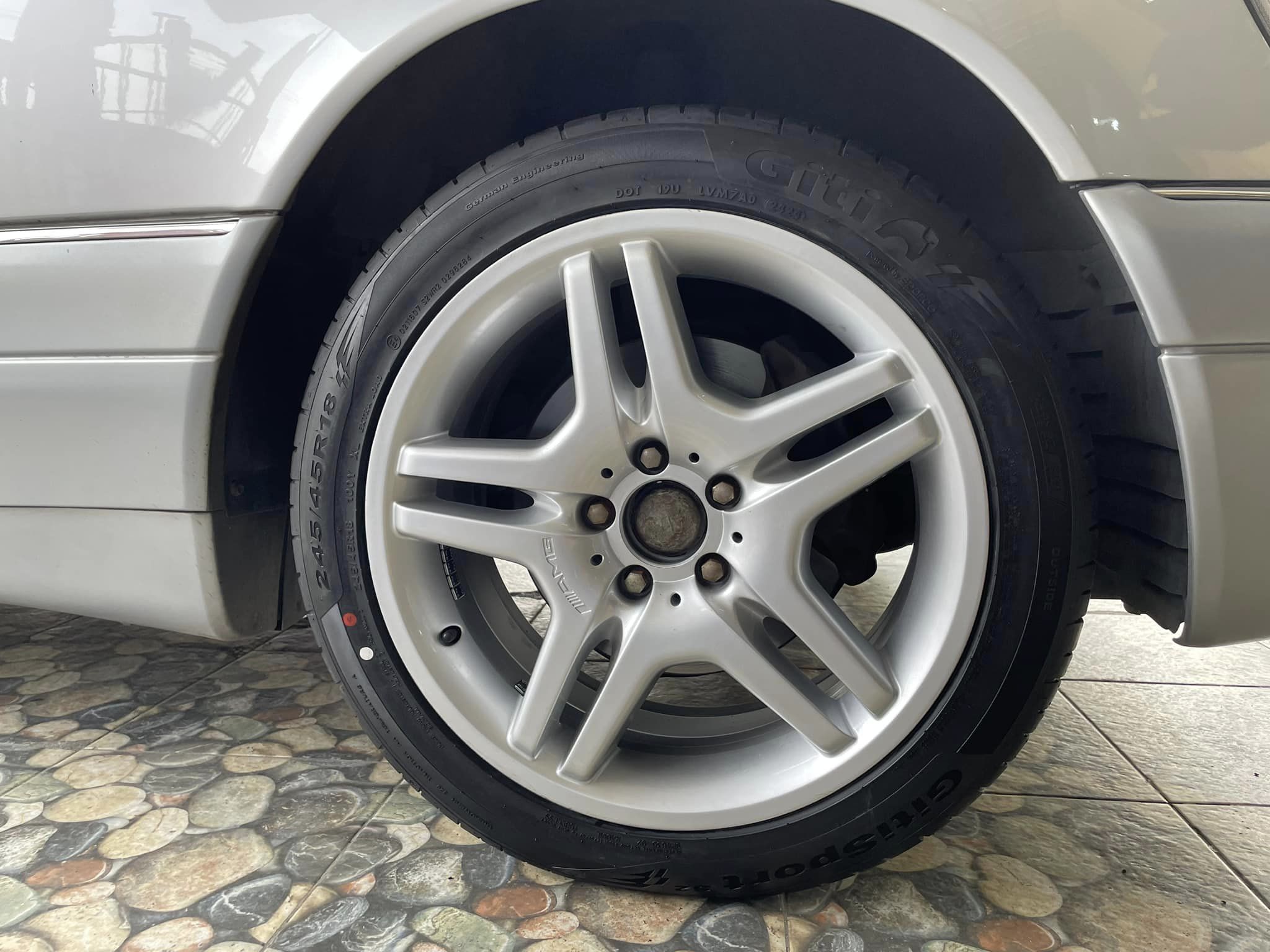 🚗#BENZ_S280🛞 🛞#ยางจีที #ยางสปอร์ตสมรรถนะการขับขี่สูง 🛞 เปลี่ยนยาง 🛞#Giti_SportS2 245/45R18 🛞 #บริการตั้งศูนย์ล้อ