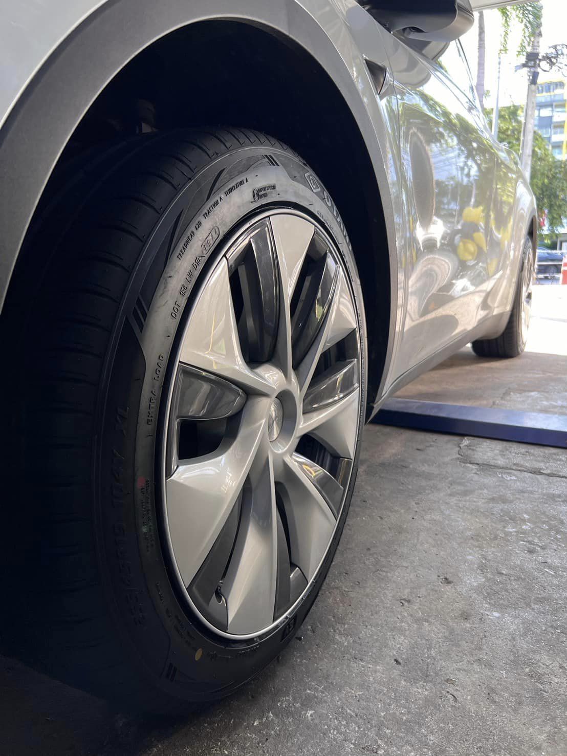 Tesla_Model3🚗 เปลี่ยนยาง ติดตั้ง #ยางรถไฟฟ้า 🛞 ￼#OTANI #KN1000 255/45R19