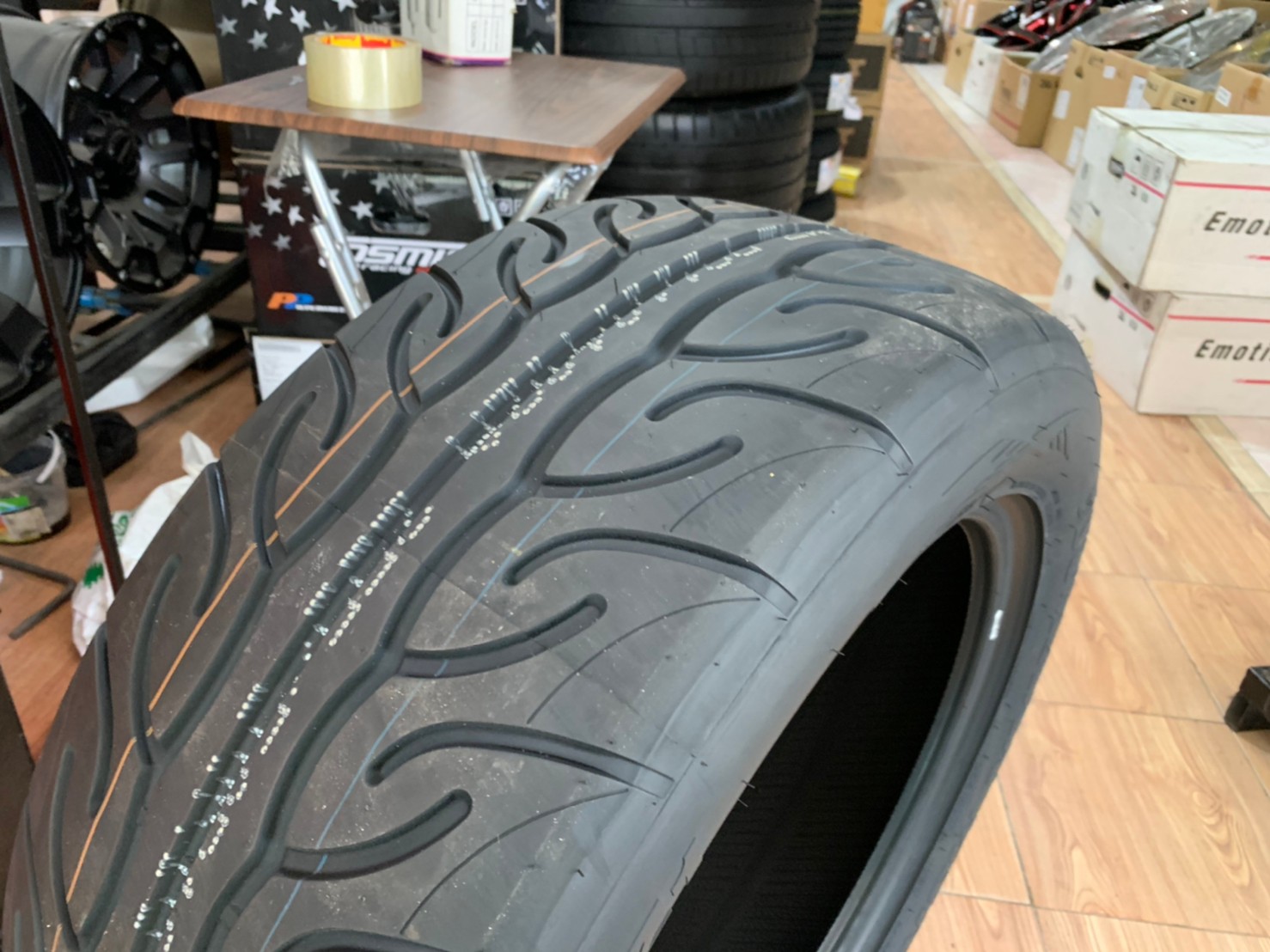 SUMAXX DRIFTING Z1 255/50R18 ยางใหม่ปี2021 พร้อมติดตั้งฟรี
