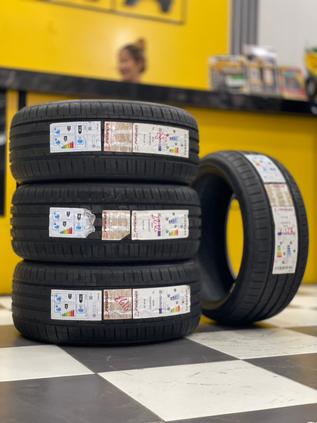 ยางใหม่FIRENZA ST01A 225/40R18 ยางใหม่ปี2023 (4 เส้น)🔥🔥PROMOTION🔥🔥