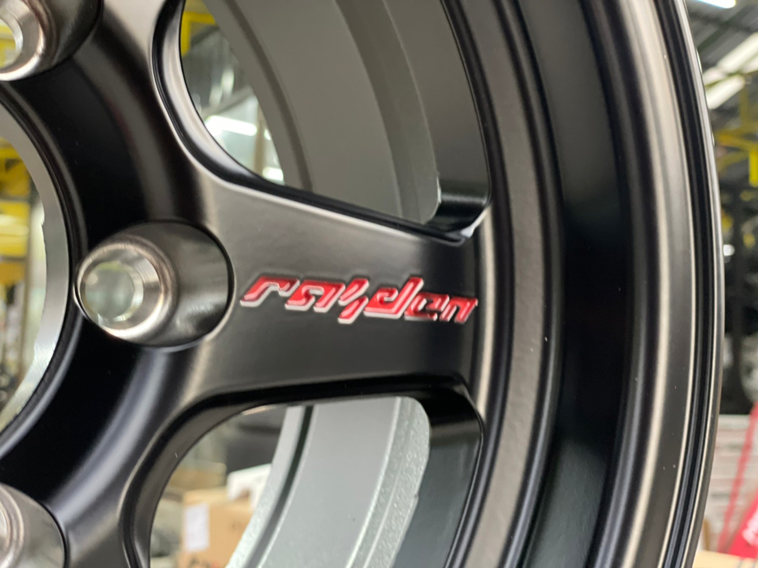 ล้อแม็กซ์ใหม่ ขอบ15 6H139.7 RAIDEN RD5 BY LENSO 15x7.5 ET20 สีดำ สเปค สำหรับ รถกระบะ รถตู้