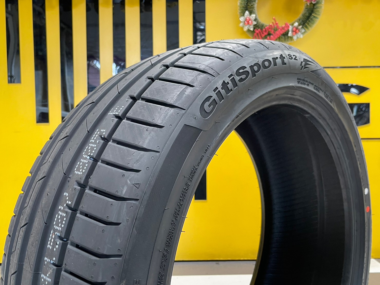 GITI SPORT S2 225/45R18 ยางใหม่ปี2023 ราคาโปรโมชั่นพิเศษ พร้อมติดตั้งฟรี