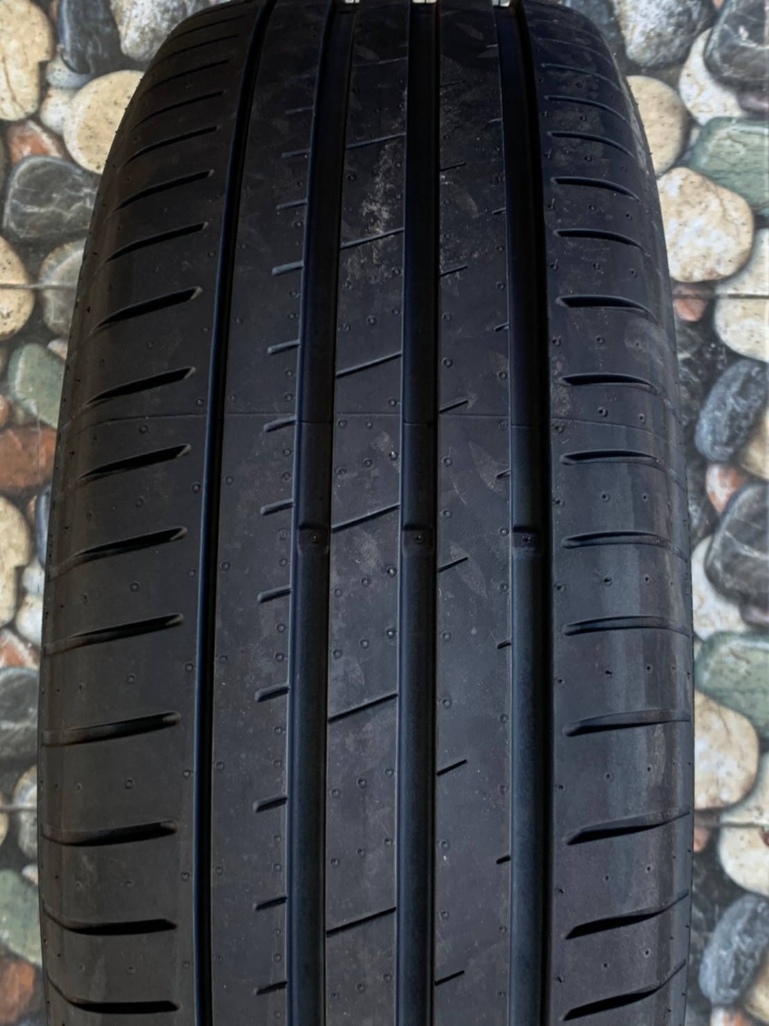 ยางใหม่ 215/55R17 APOLLO ASPIRE4G ยางใหม่ปี2021