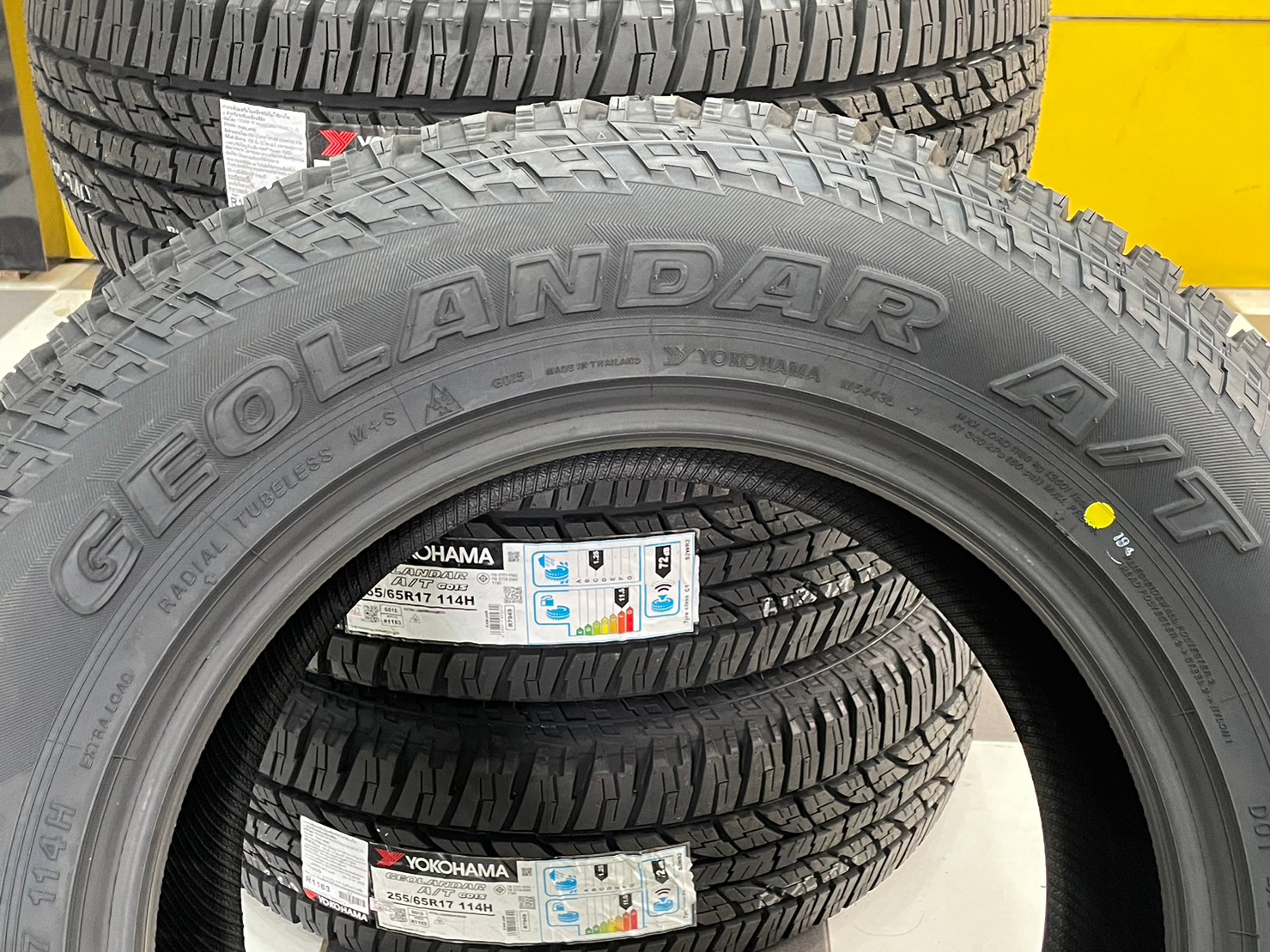 YOKOHAMA GEOLANDAR AT G015 255/65R17 ยางใหม่ปี2023 (4เส้น)