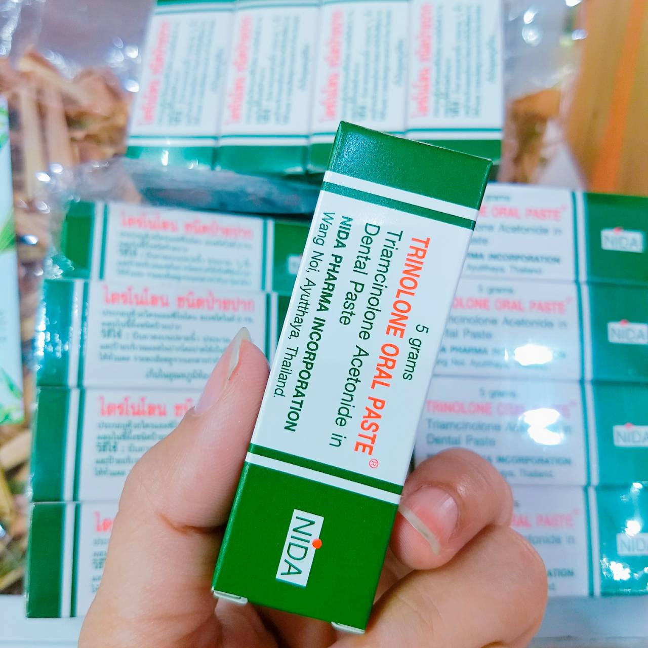 Trinolone oral paste (ไตรโนโลน ชนิดป้ายปาก)