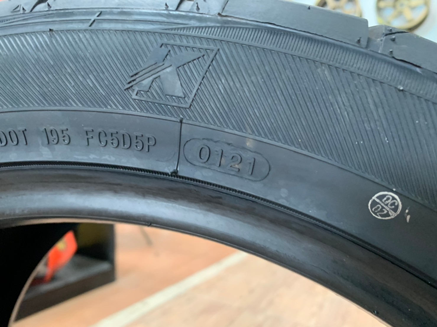 KINTO V-36 275/40R18 ยางสปอร์ตลายซิ่งคุณภาพดีนุ่มหนึบ ยางสายพันธุ์ญี่ปุ่น