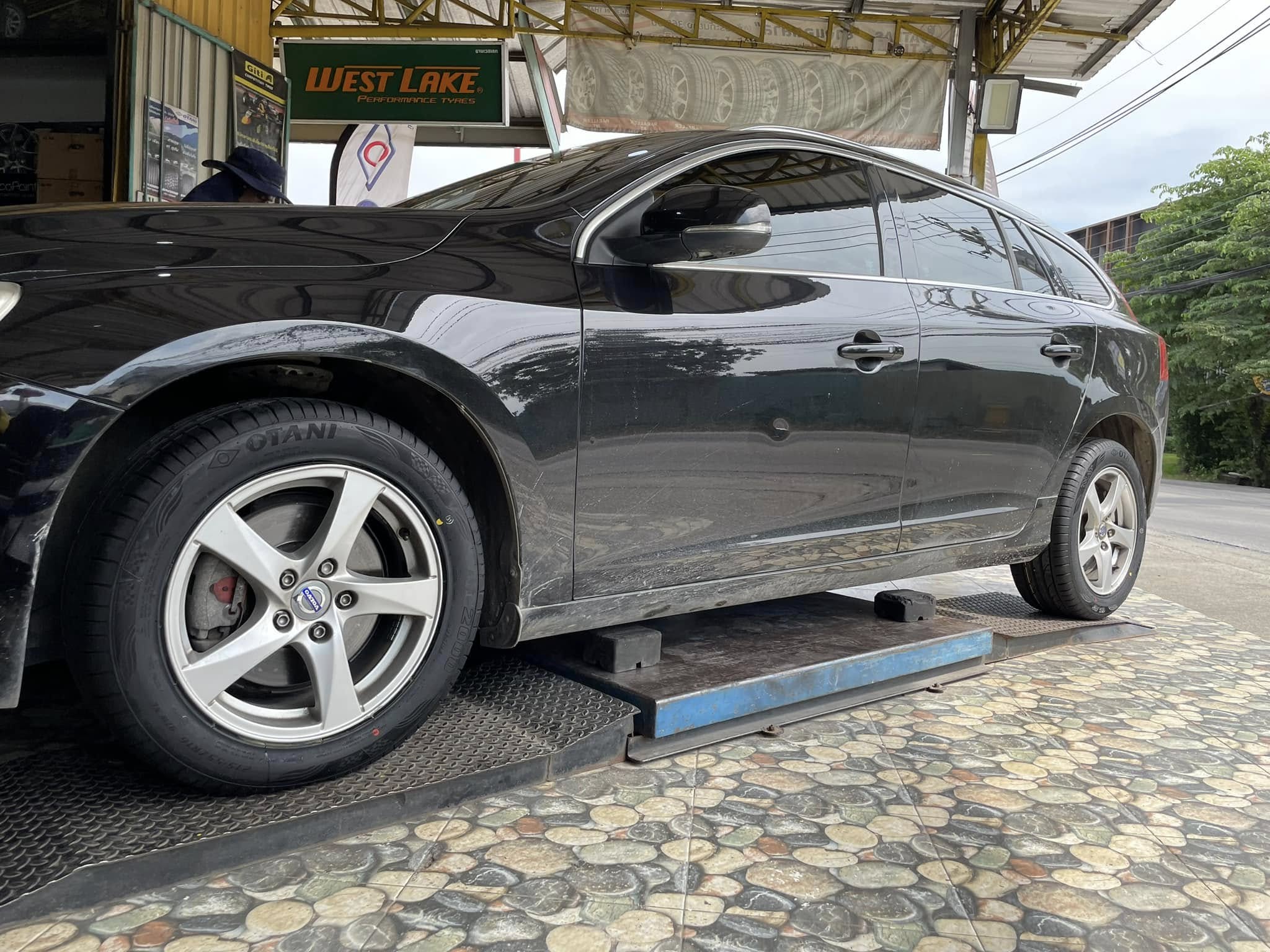 🚘 #VOLVO_V60 เปลี่ยนยาง 🛞 #OTANI #KC2000_215/55R16🔥