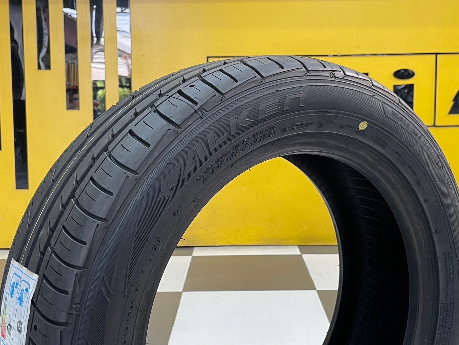 ยางใหม่ Falken ZE914 205/55R16 ยางใหม่ปี2024