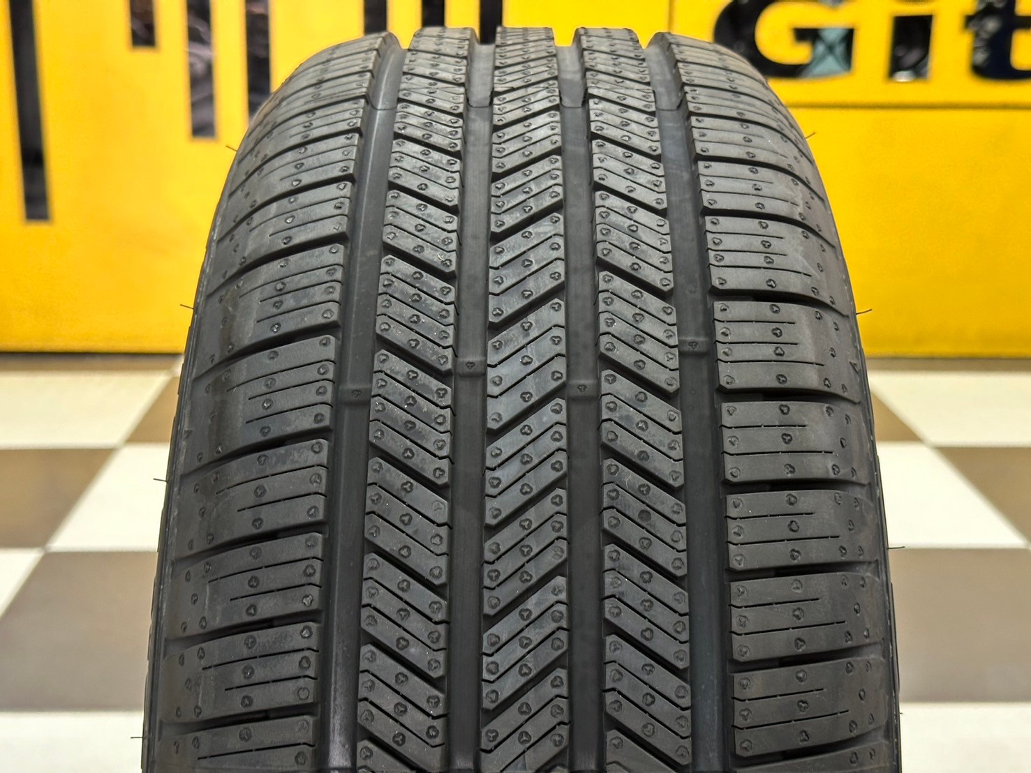 #ยางใหม่ไซหลุน #SAILUN ATREZZO #ZSR 225/50ZR18 ยางใหม่ปี2024 สำหรับรถ SUVและรถตู้พาณิชย์