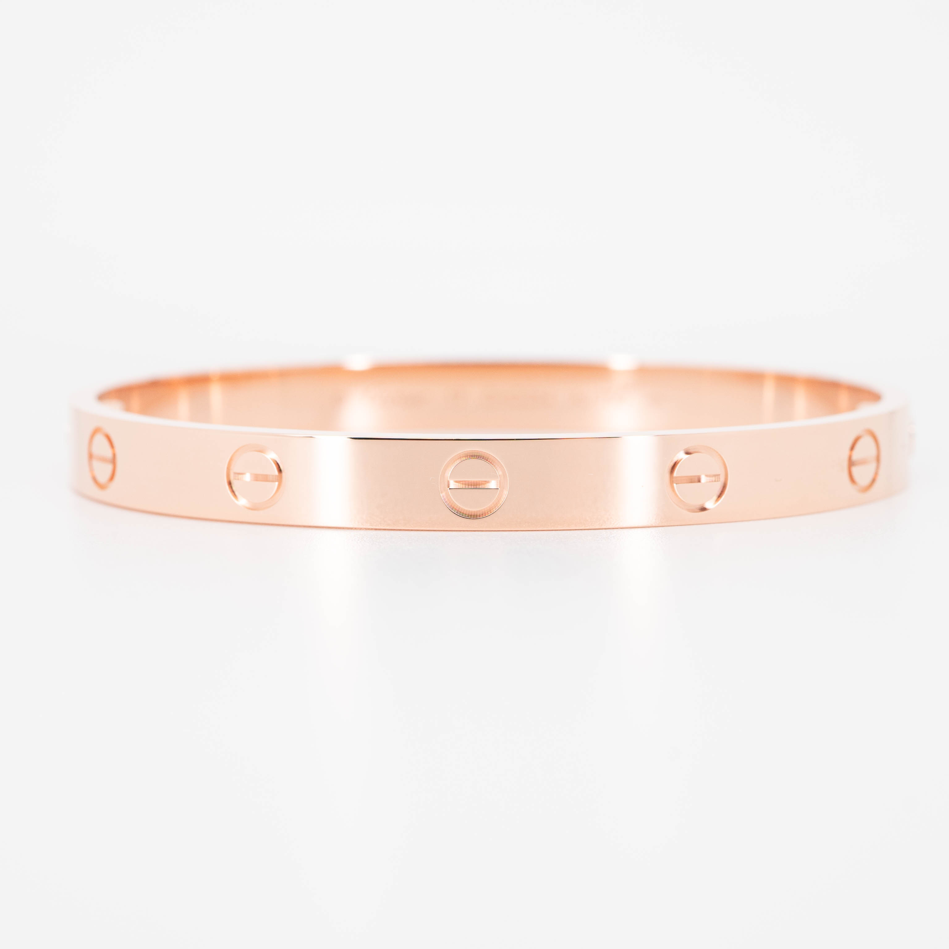 กำไล Cartier Love Bracelet ทองชมพู18K ไซส์17 (Used) +กล่องและการ์ดไทย2022