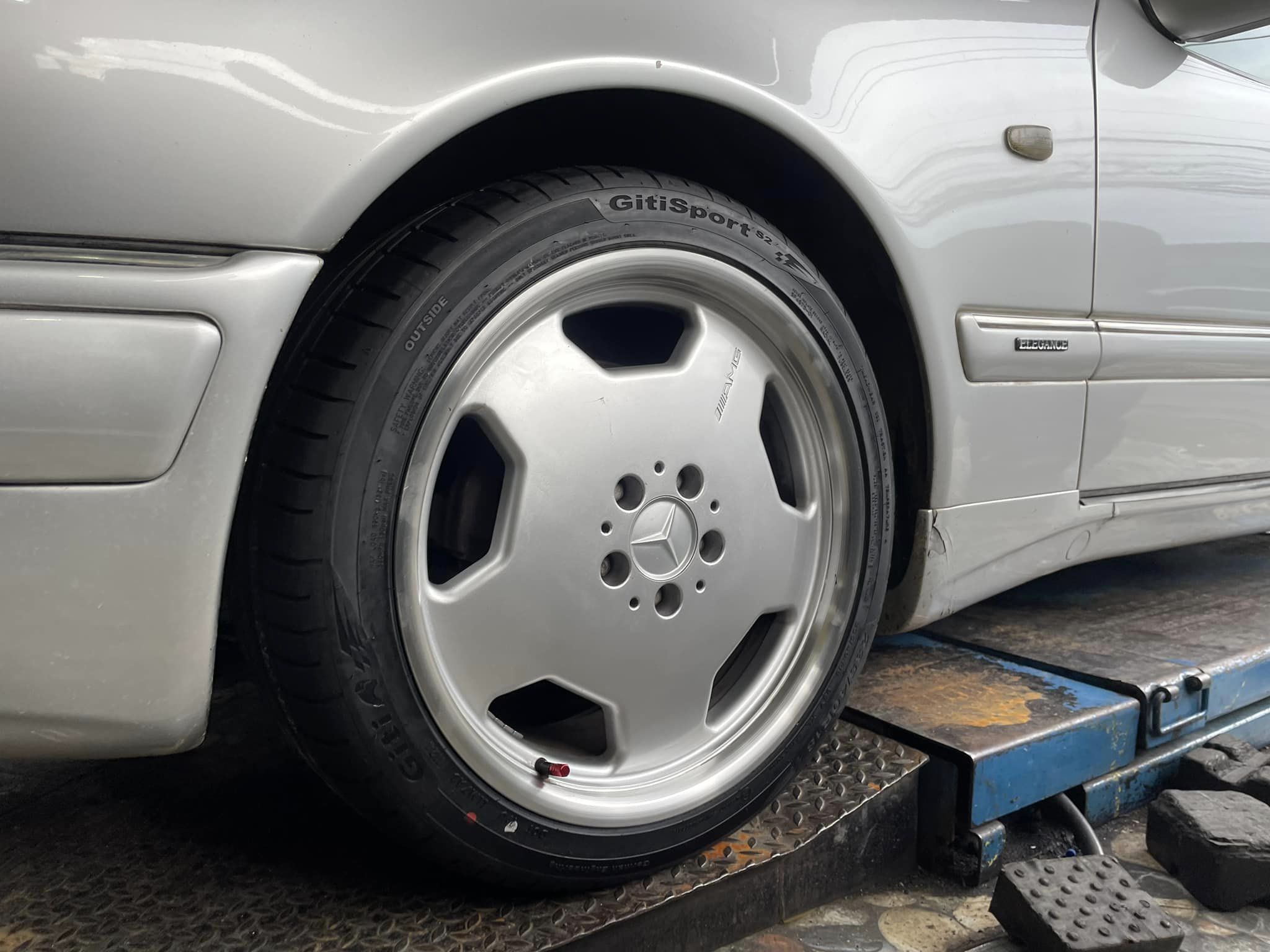 🚗#BENZ_W210🚘 🛞#ยางจีที #ยางสปอร์ตสมรรถนะการขับขี่สูง 🛞 🛞#Giti_SportS2 235/40R18🛞 🛞 #Giti_SportS2 265/35R18❤️