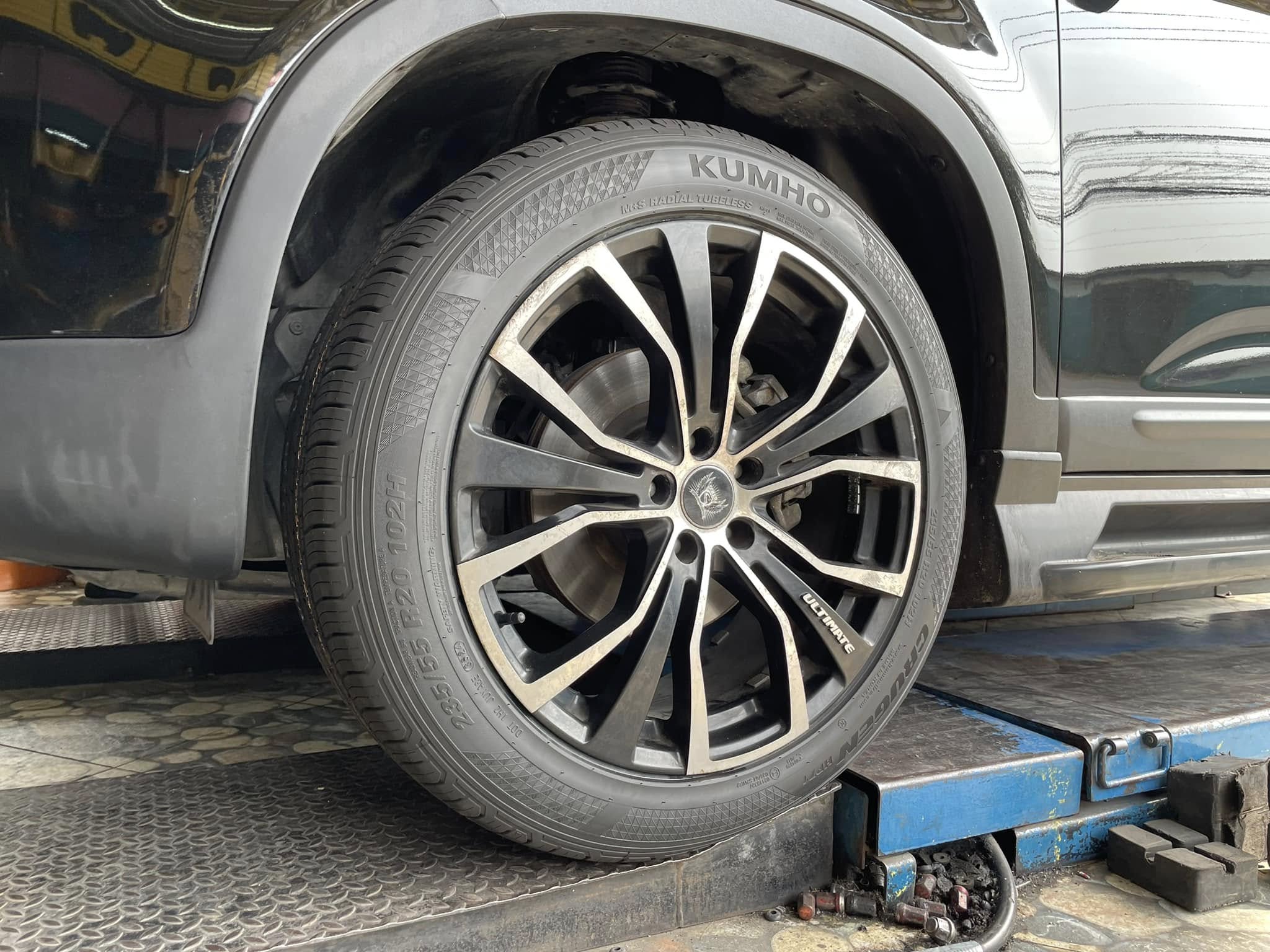 🛞❤️ #KIA_SORENTO 🚘❤️เปลี่ยนยาง 🛞🐘#KUMHO #Crugen #HP71 235/55R20
