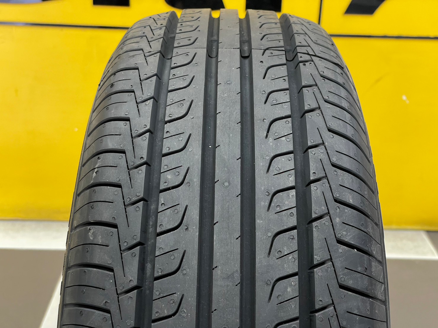 195/60R16 Giti Comfort228v1ยางใหม่ปี2023