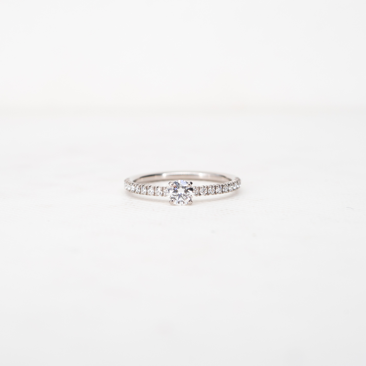 แหวน Cartier Etincelle De Cartier Solitaire ring with 0.18ct D VVS1 Diamond Platinum950 ไซส์ 47# (Used)+กล่องและการ์ดและใบเซอร์ GIA