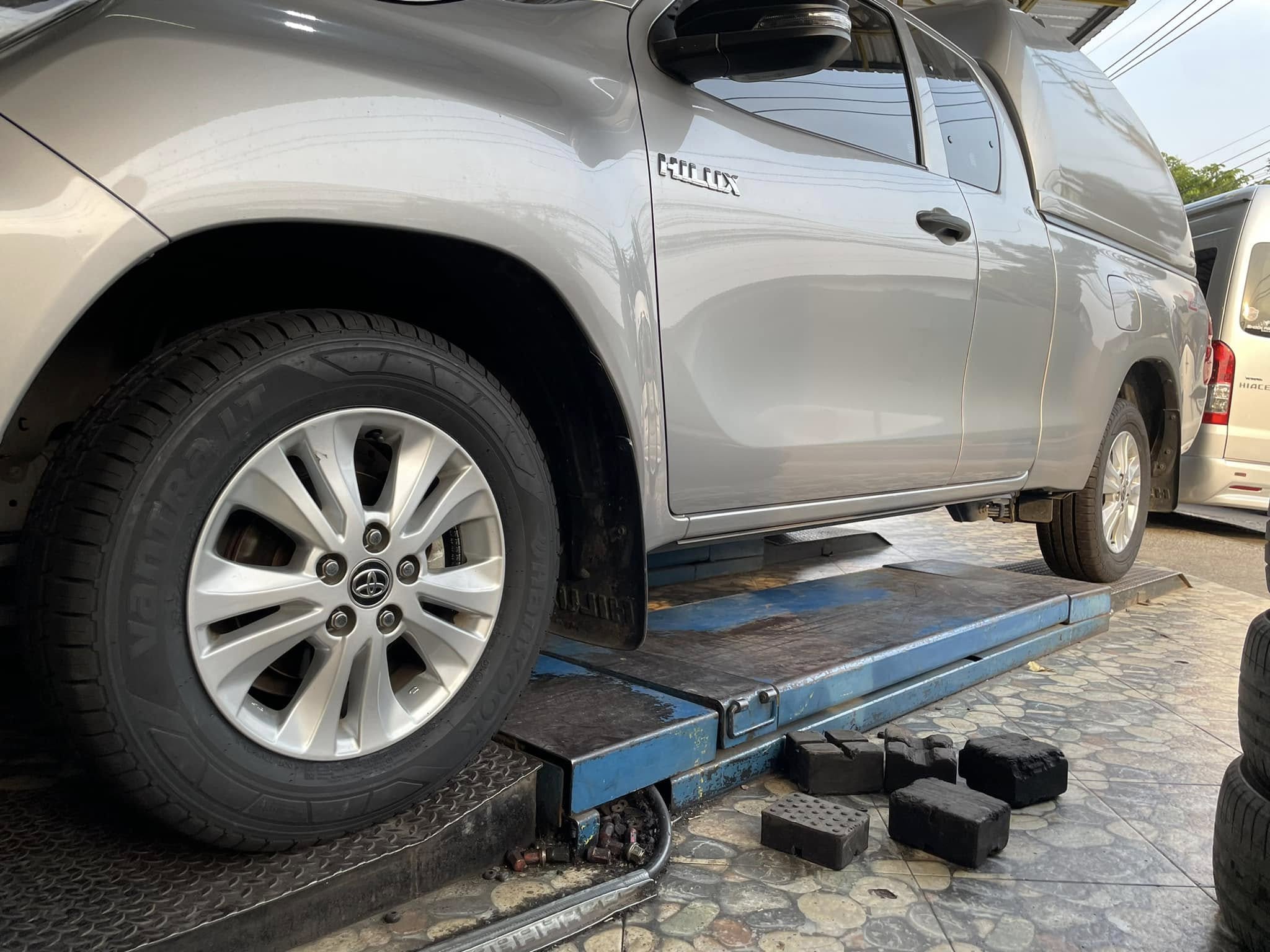 #TOYOTA_REVO 🚘❤️💫 🛞🐘#HANKOOK #VANTRA LT 215/65R16 ❤️ #บริการตั้งศูนย์