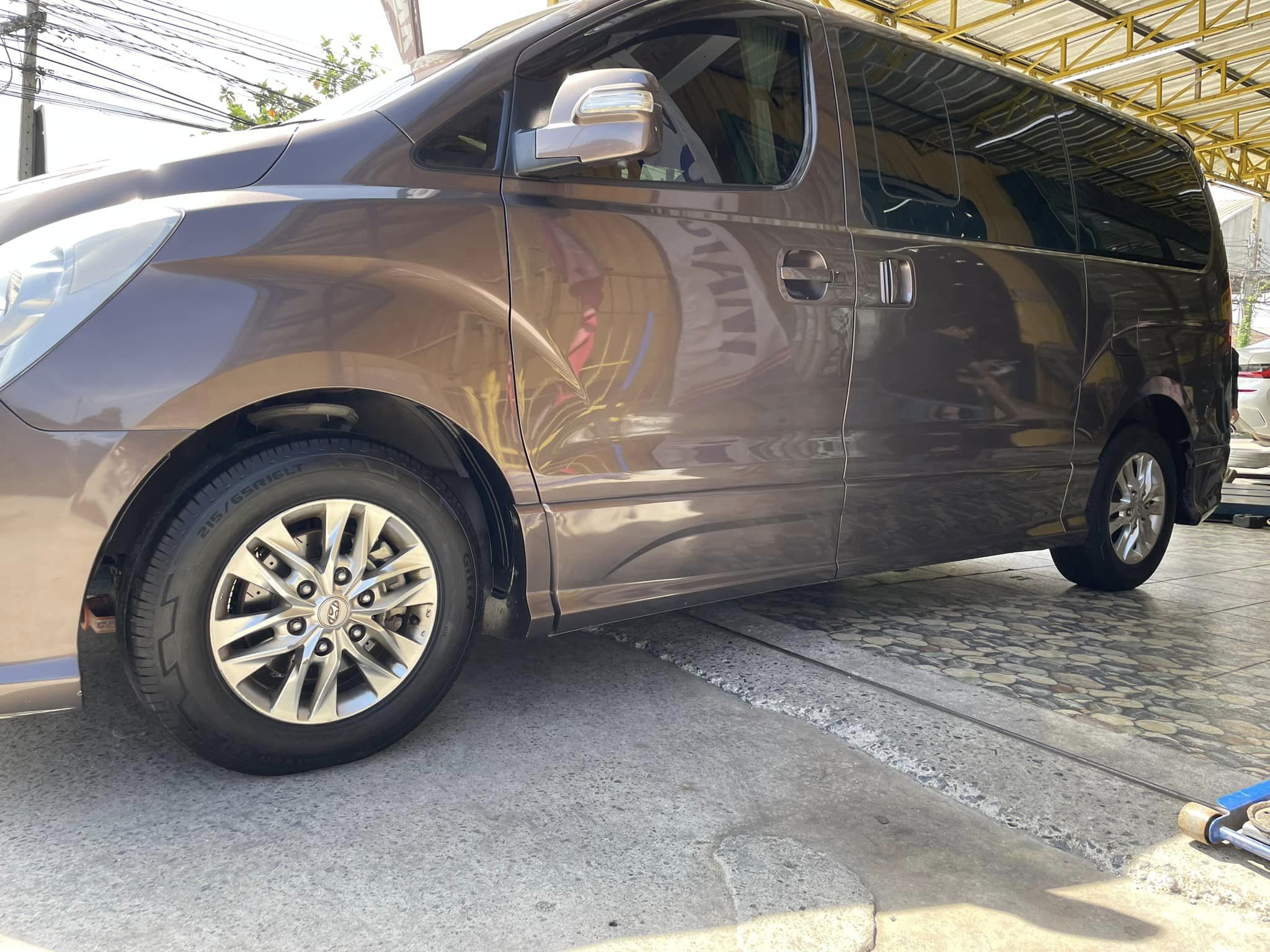 #HYUNDAI H1 GITI VANV61 215/65R16 คุ้มค่า คุณภาพดี