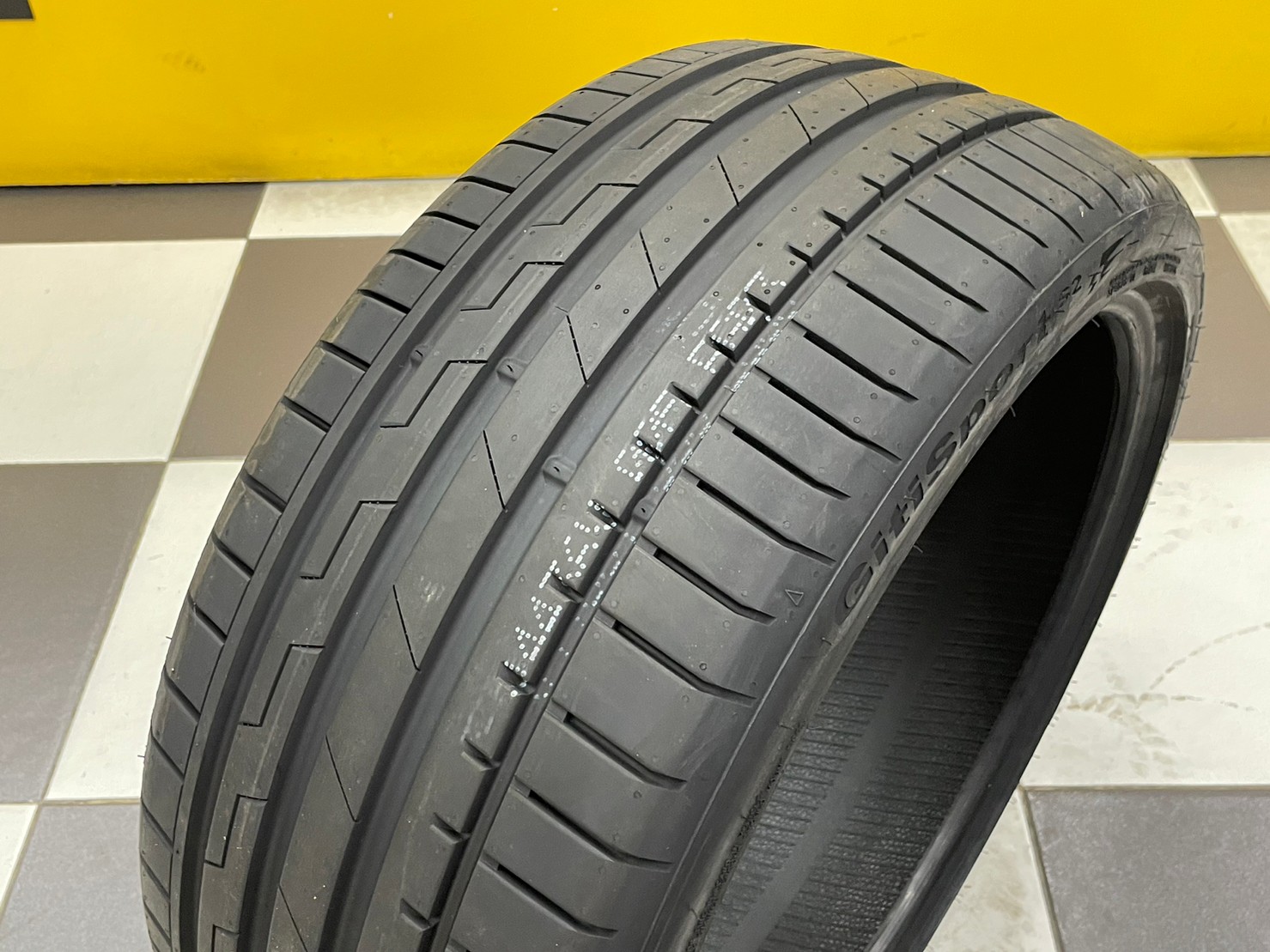 GITI SPORT S2 245/35R20 ยางใหม่ปี2023