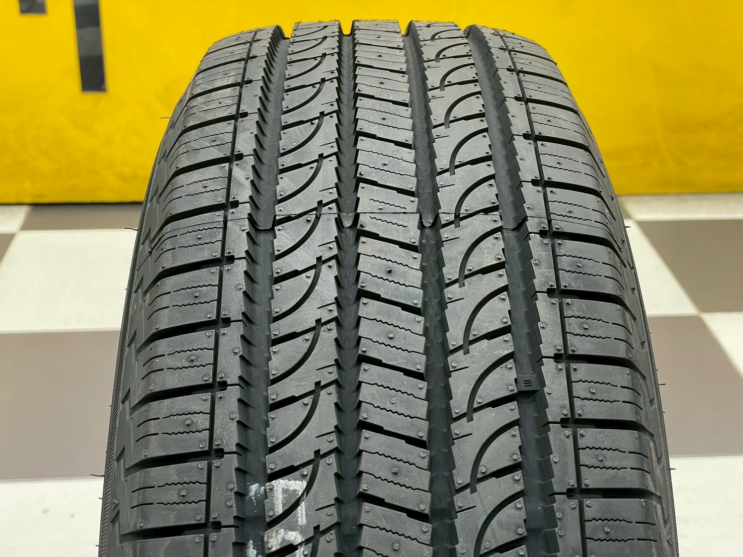 💥💥#YOKOHAMA GEOLANDAR H/T G056 245/70R16 ยางใหม่ปี2025