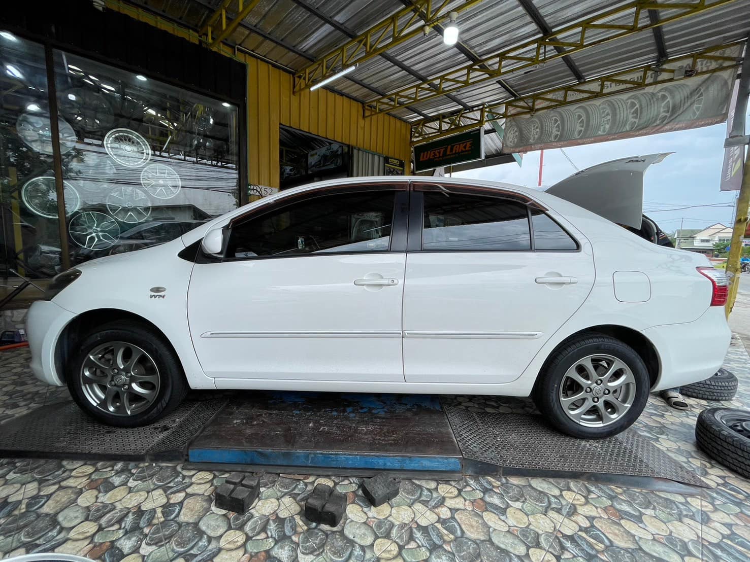 🚘 #TOYOTA_VIOS 🛞AUSTONE SP602 195/60R15 ยางใหม่ปี2024🔥