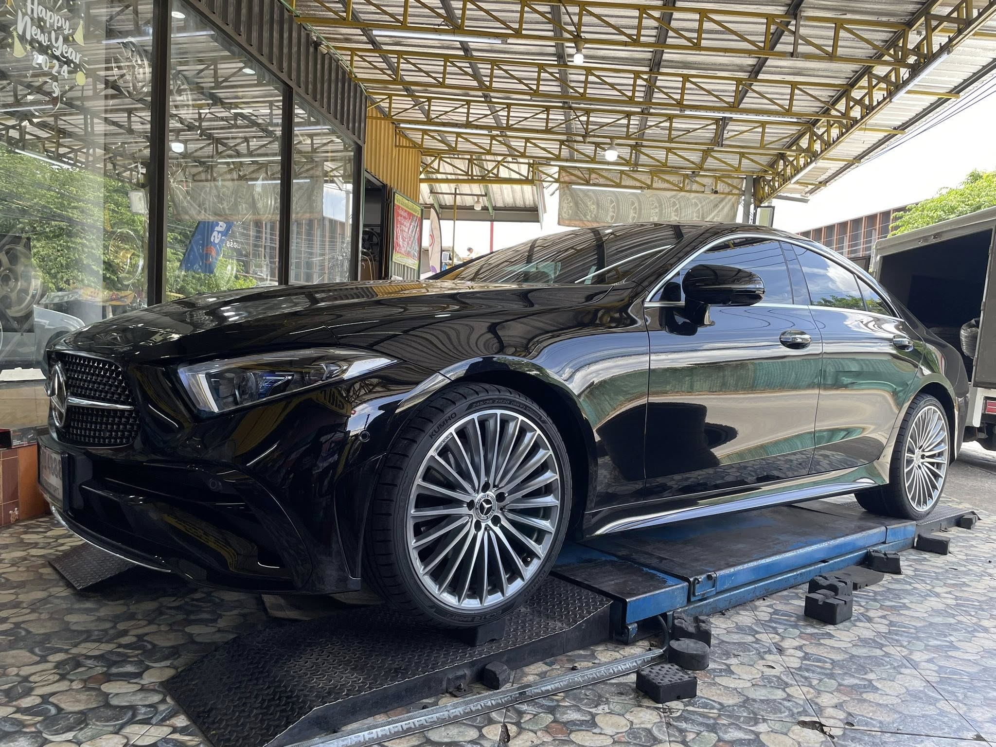 BENZ_CLS220d🚘เปลี่ยนยาง 🛞🐘#KUMHO_EcstaSport-S_245/35R20 ❤️ 🛞#KUMHO_EcstaSport-S_275/30R20