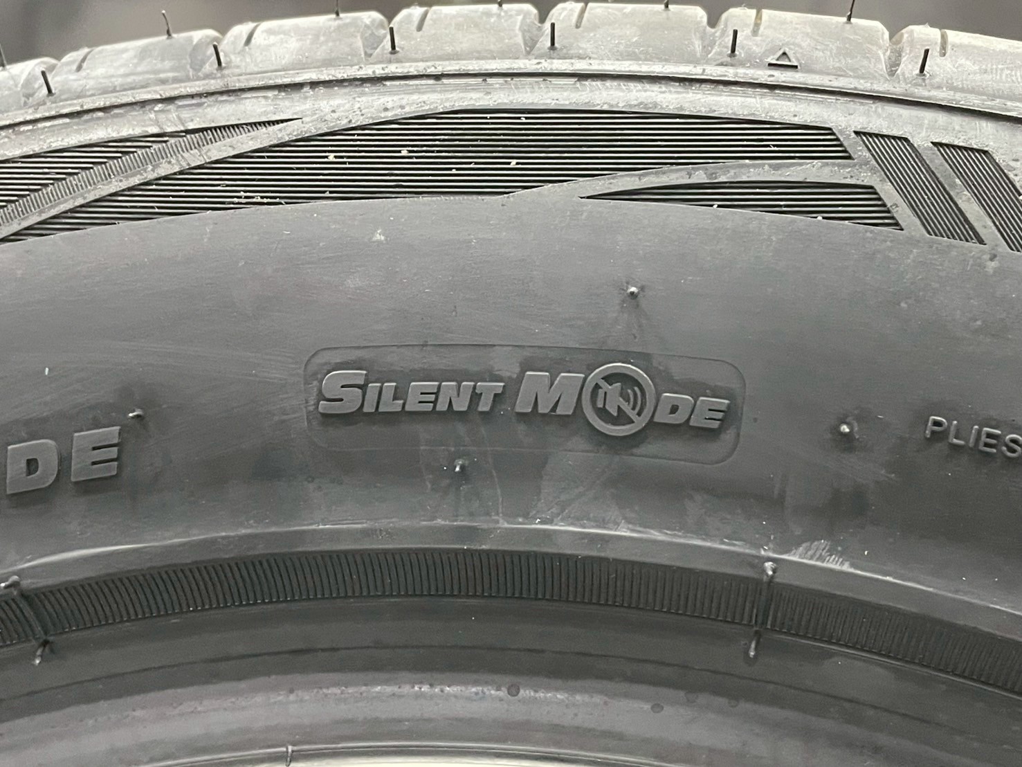 ยาง OTANI KN1000 ขนาด 215/55R17ยางใหม่ปี2025