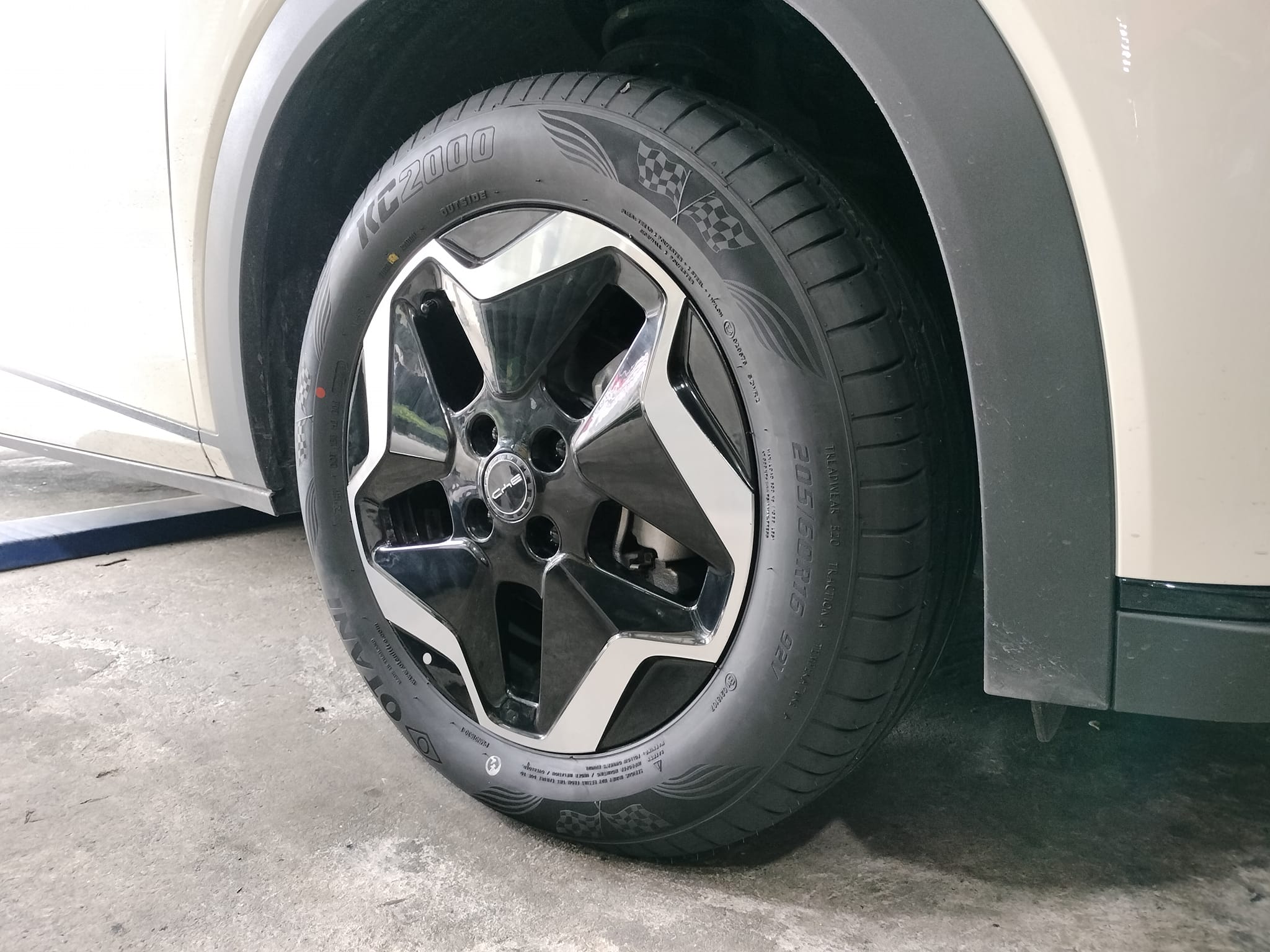 #BYD_DOLPHIN #OTANI_KC2000_205/60R16