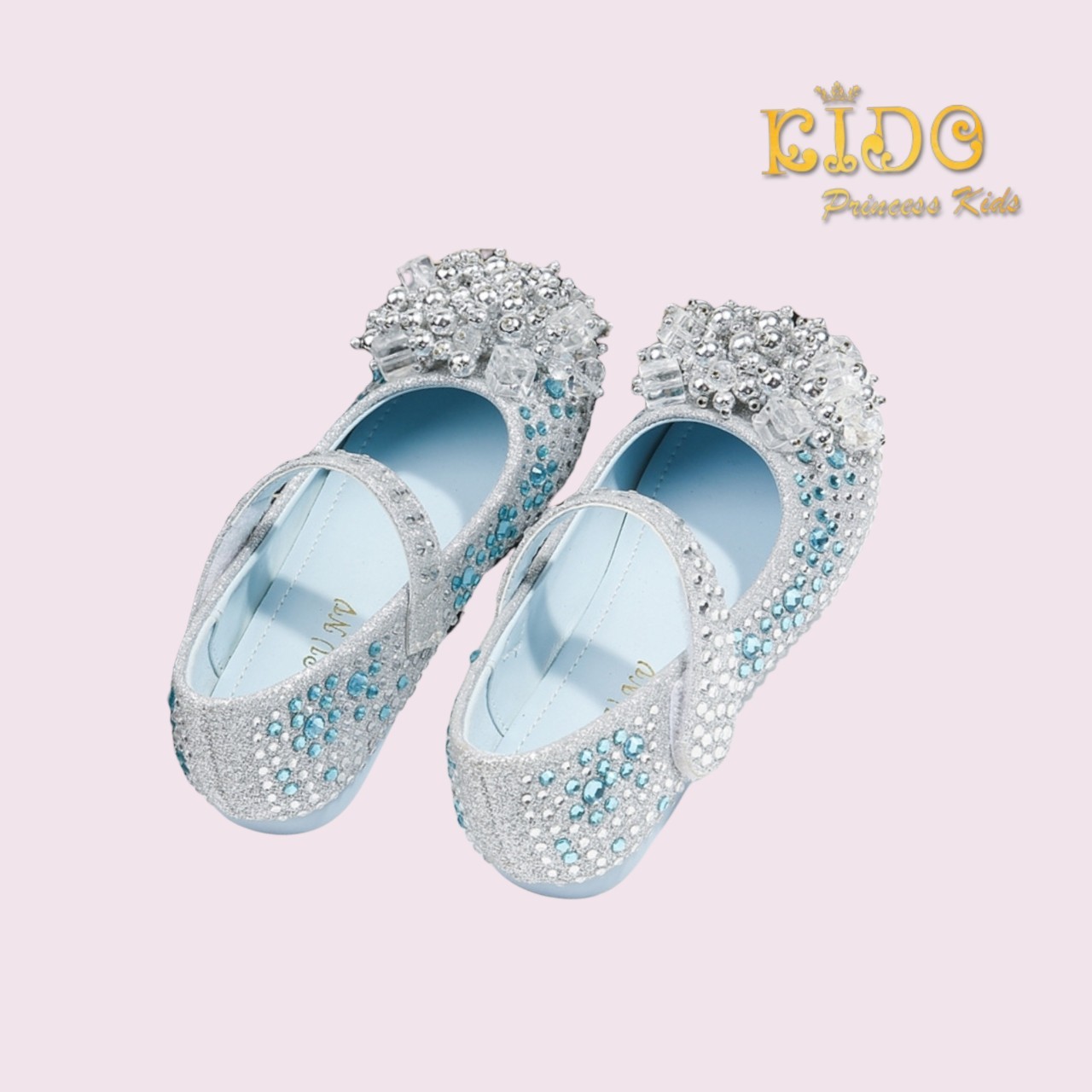 รองเท้าเด็ก **มีหน้าร้านอยู่รัชดา ลองได้ เปลี่ยนได้ **H038สีฟ้า เพชรระยิบระยับ ประดับช่อมุกสี สวยเจ้าหญิงมาก