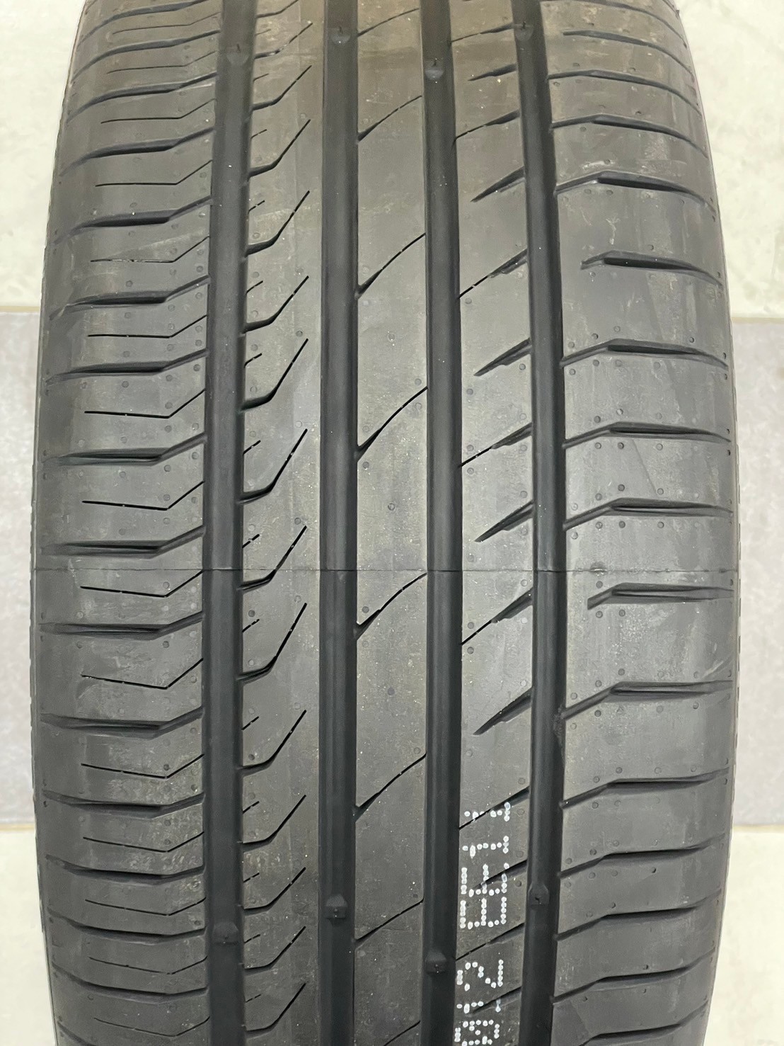 ยางGiti Control G288 245/40R20 ยางใหม่ปี2024