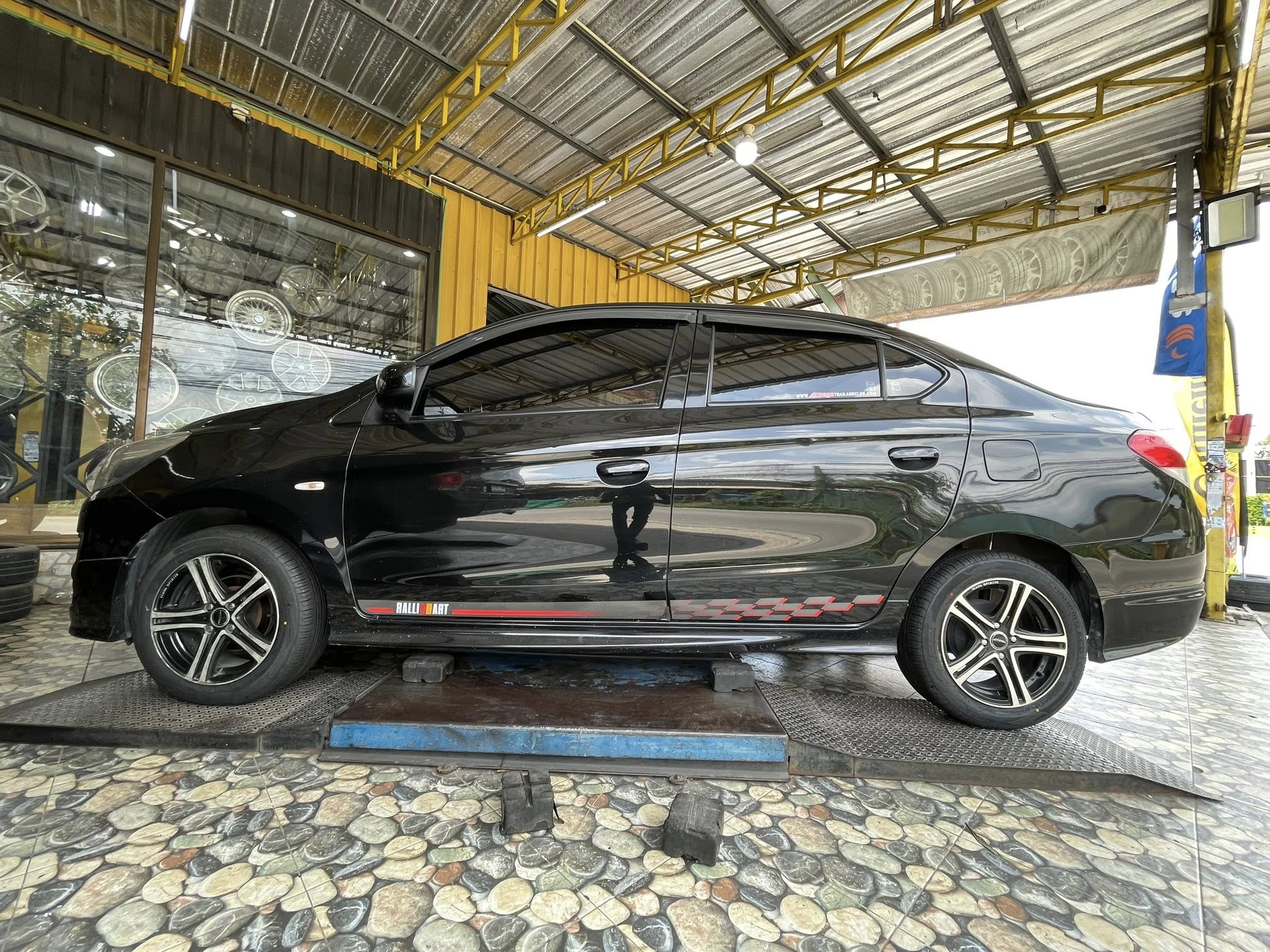 MITSUBISHI_Attrage 🚘เปลี่ยนยาง 🛞🐘#GT RADIAL #ECOTEC 195/55R15