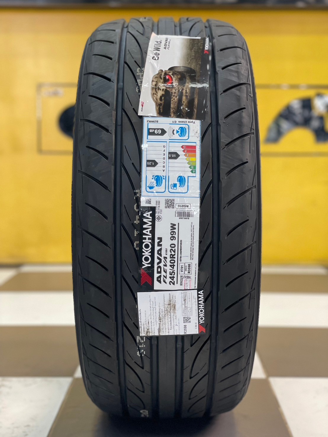 ยางใหม่โยโกฮาม่า YOKOHAMA ADVAN FLEVA V701 245/40R20 ยางใหม่ปี2024 🔥