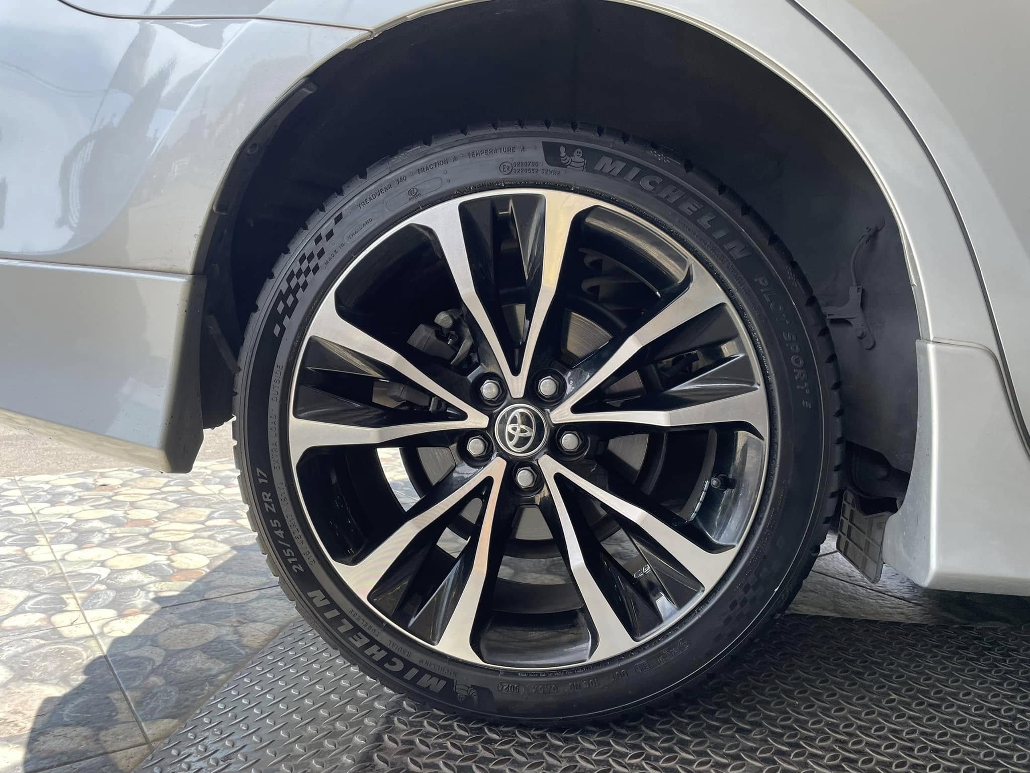 🛞❤️ #TOYOTA_ALTIS 🚘เปลี่ยนยาง 🛞🐘#MICHELIN #PILOT SPORT5 215/45R17