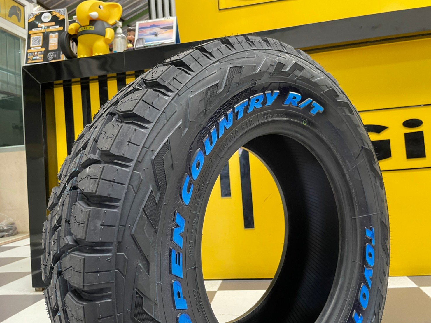 265/70R16 TOYO OPEN COUNTRY R/T ยางใหม่ปี2022