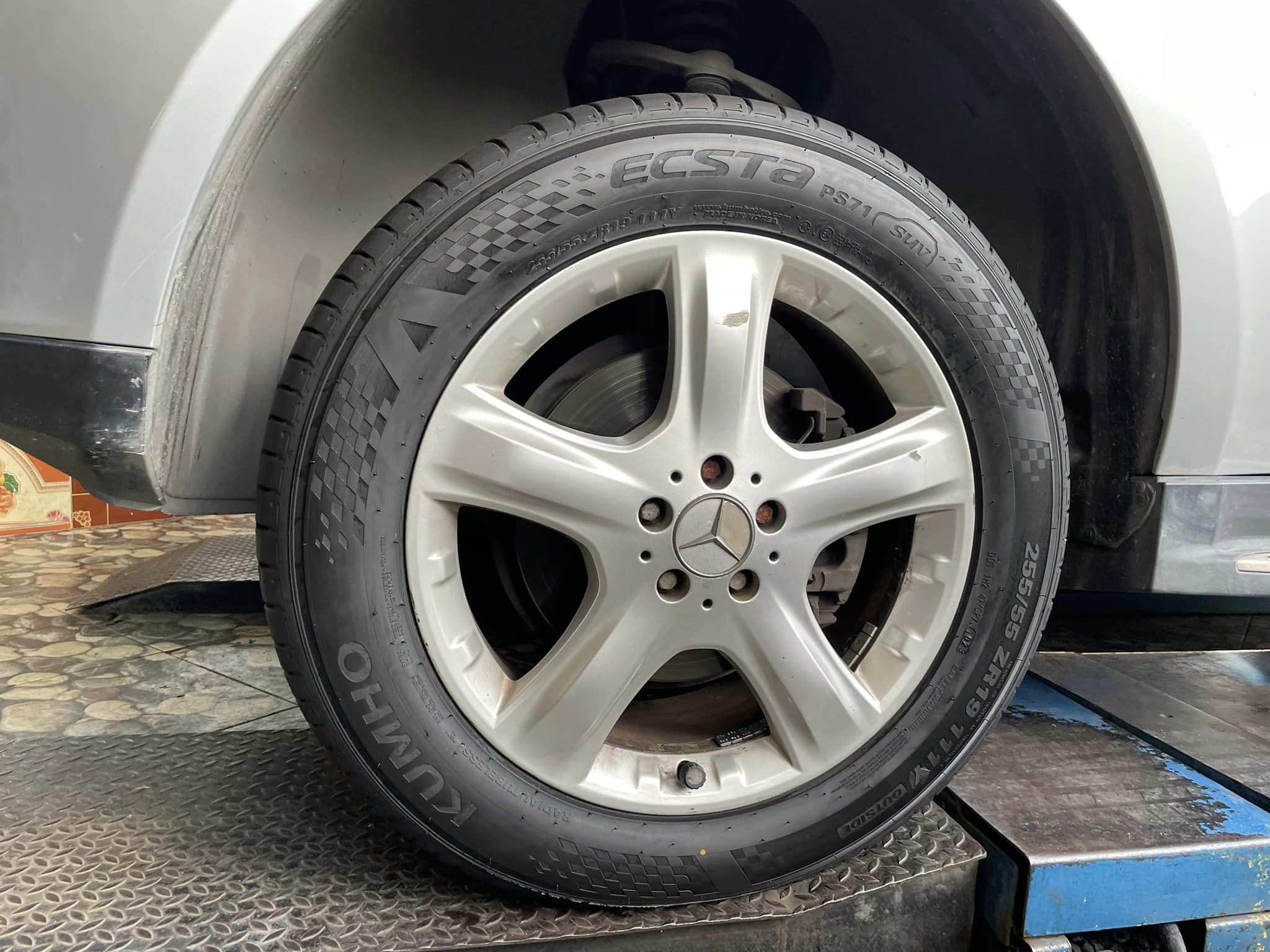 🛞❤️ #BENZ_ML280 CDI 🚘เปลี่ยนยาง 🛞🐘#KUMHO_PS71_255/55R19