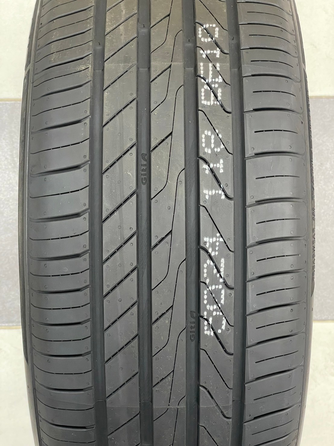 🔥Giti control P10 225/55R18 🔥ยางรถยนต์คุณภาพดี นุ่มเงียบ สมรรถนะสูง ยางใหม่ปี2024 ราคาพิเศษ