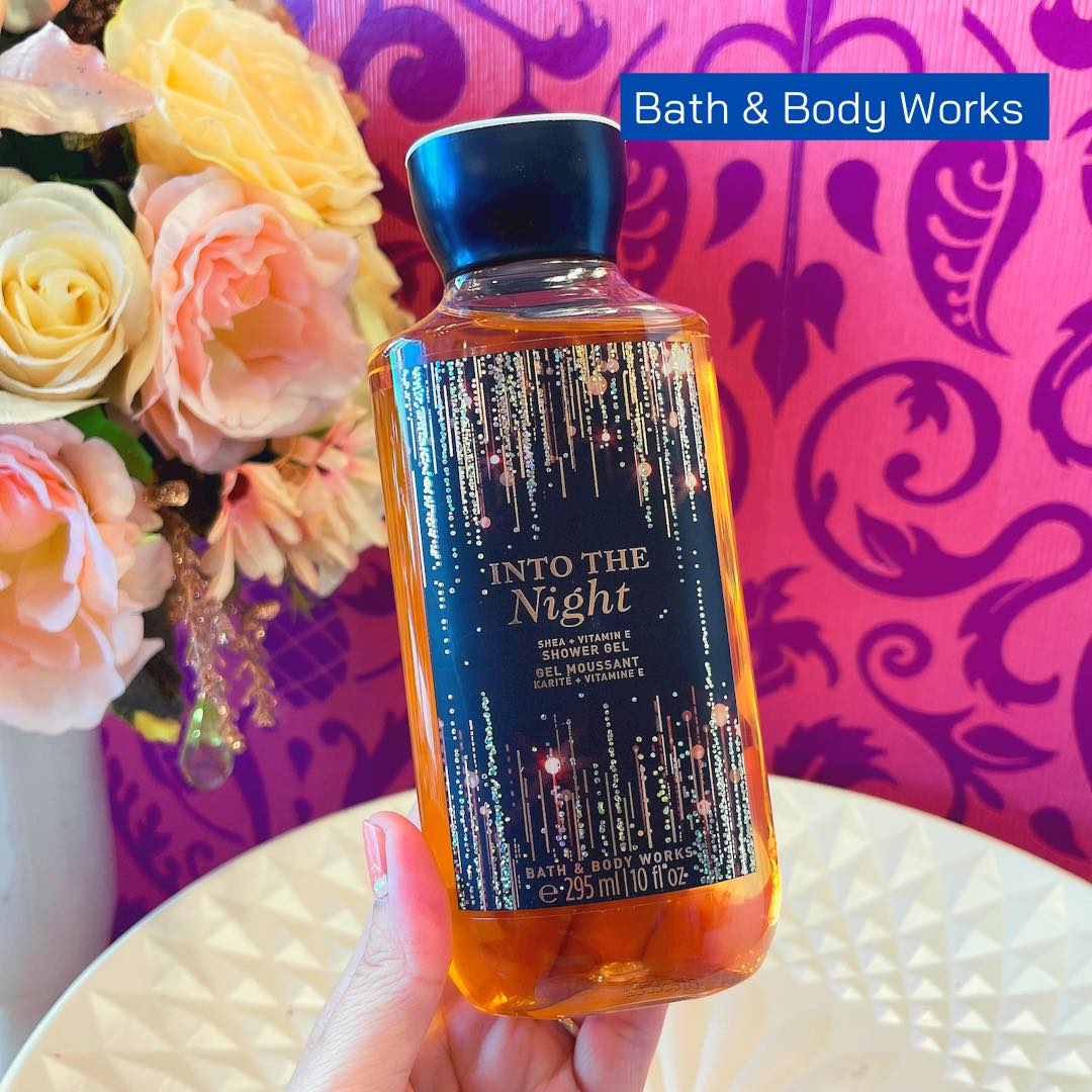 BBW เจลอาบน้ำ ดีงามที่สุด กลิ่น SG into the night295ml.
