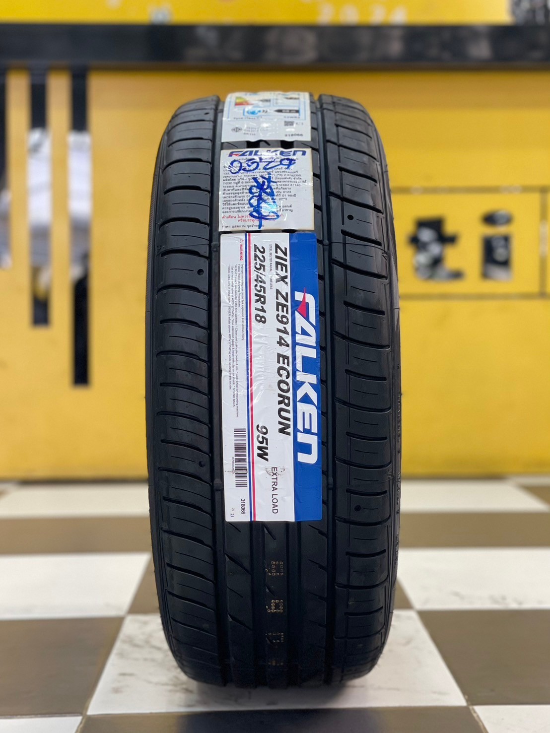 ยางใหม่ Falken ZE914 225/45R18 ยางใหม่ปี2024