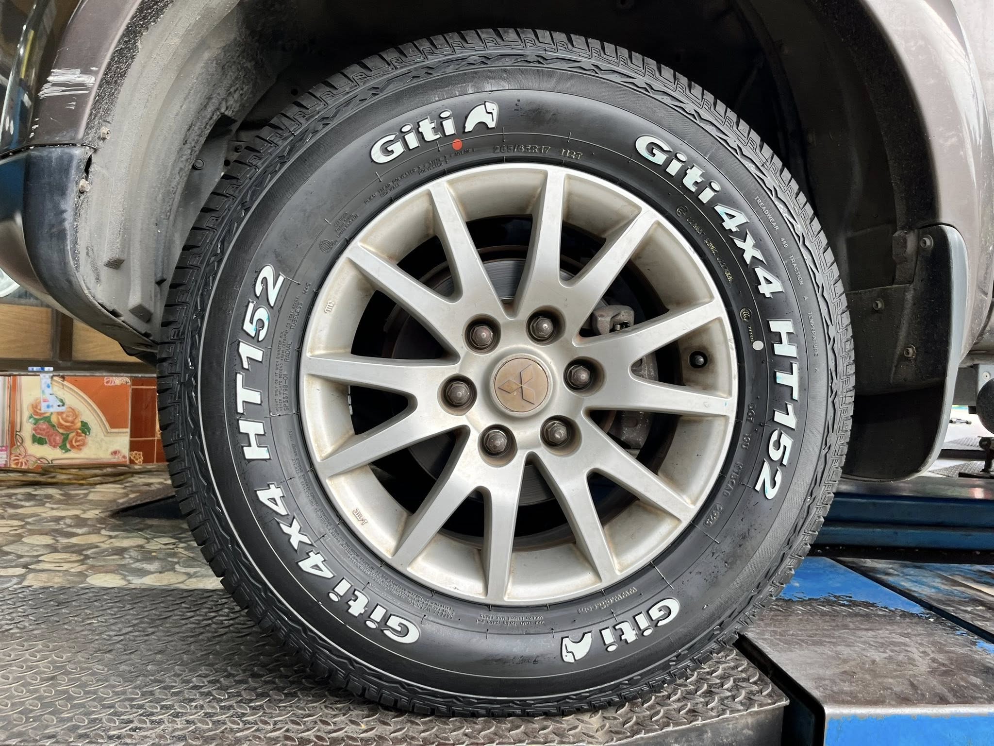 MITSUBISHI_PajeroSport 🛞🐘#GITI_4x4HT152_265/65R17