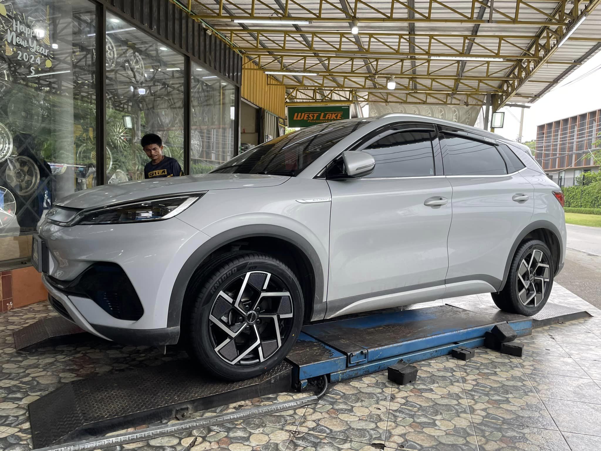 #BYD_ATTO3 #OTANI #KN1000 225/50R18