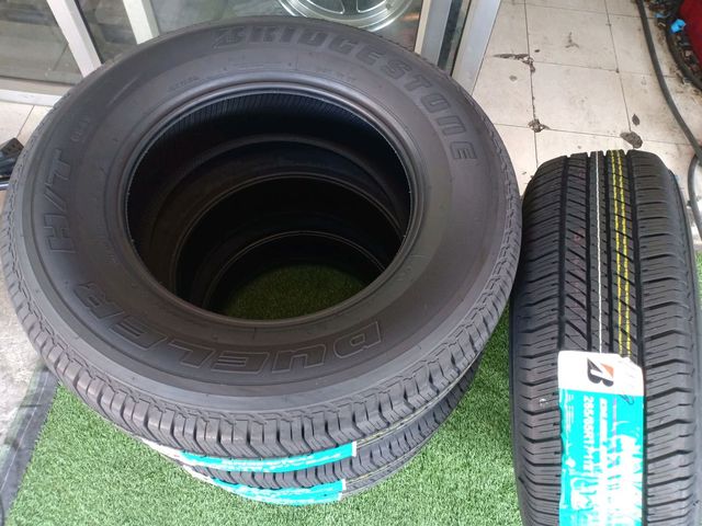 Bridgestone Dueler HT 684 265/65R17