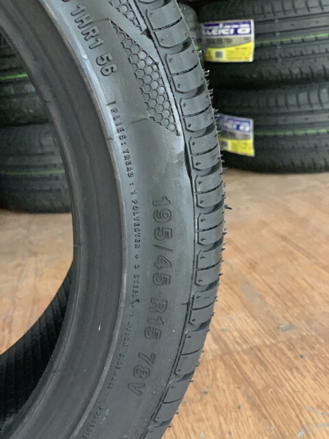 ยางแก้มเตี้ย Accelera ขนาด195/45R15 ยางปี19