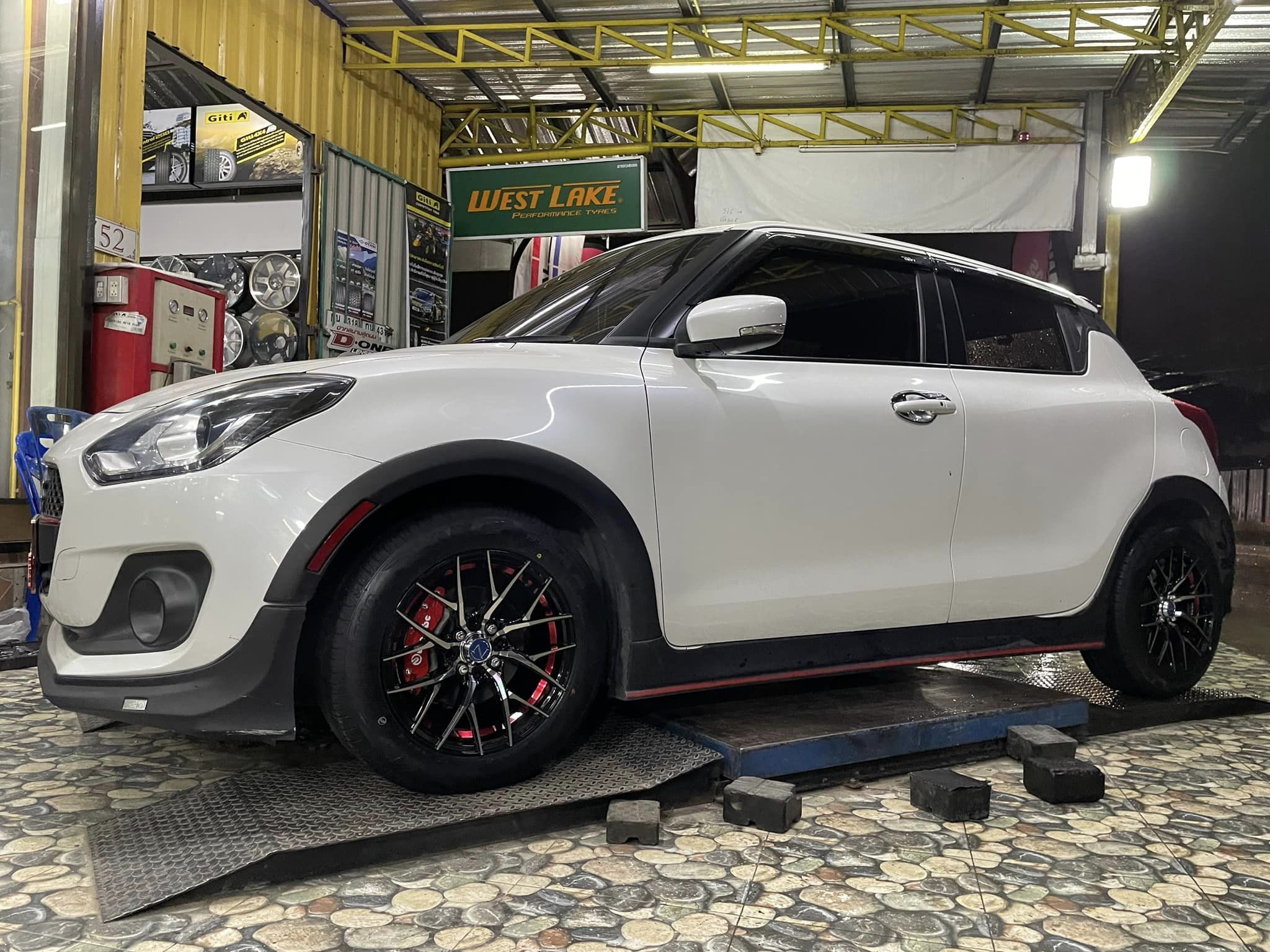 #Suzuki_Swift #จัดชุดล้อพร้อมยาง สวยหรู ราคาเบาๆ #ล้อแม็กซ์NAYA-F153 15x7 ET35 4x100 #อันเดอร์คัตแดง #OTANI_EK1000 195/60R15