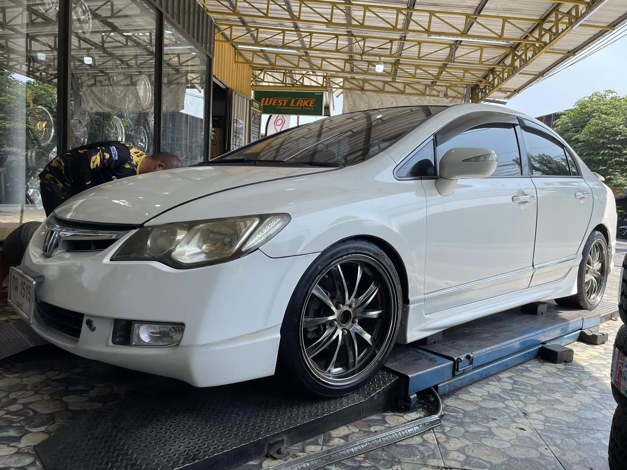 🛞❤️ #HONDA_CIVIC 🚘เปลี่ยนยาง 🛞🐘#LENSO_D-1GP_225/40R18 ❤️ 🛞