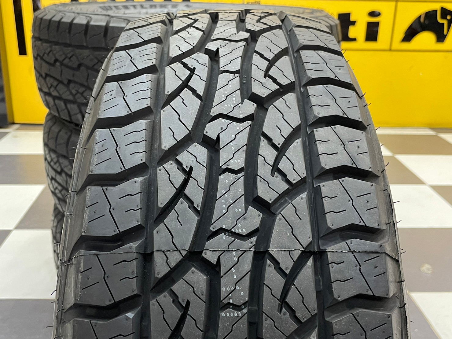 WESTLAKE SU327 265/70R16 ยางใหม่ปี2022