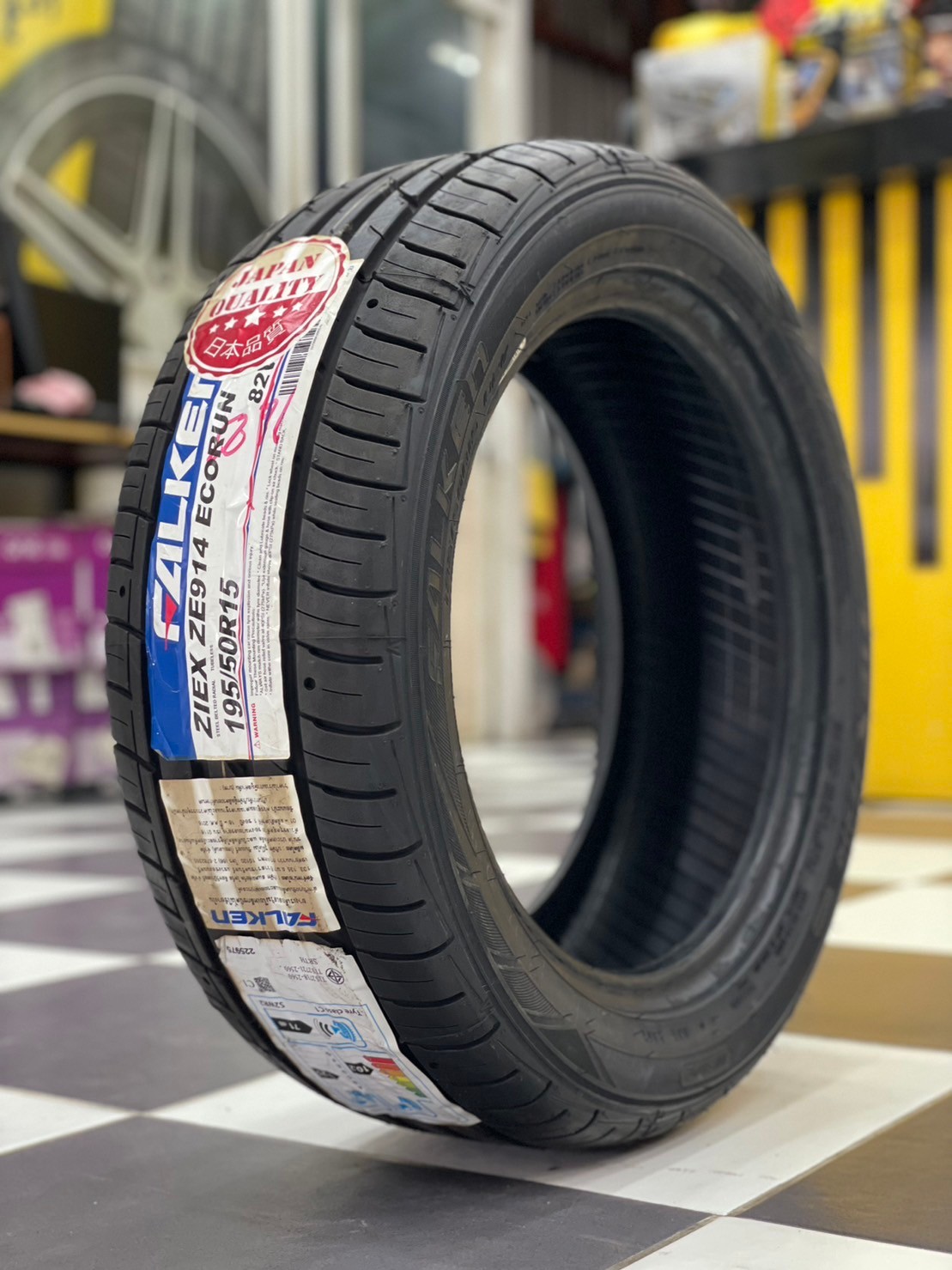 ยางใหม่ฟอเก้น Falken ZE914 195/50R15 ยางใหม่ปี2023 ราคาโปรโมชั่นพิเศษ พร้อมติดตั้งฟรี (4เส้น)