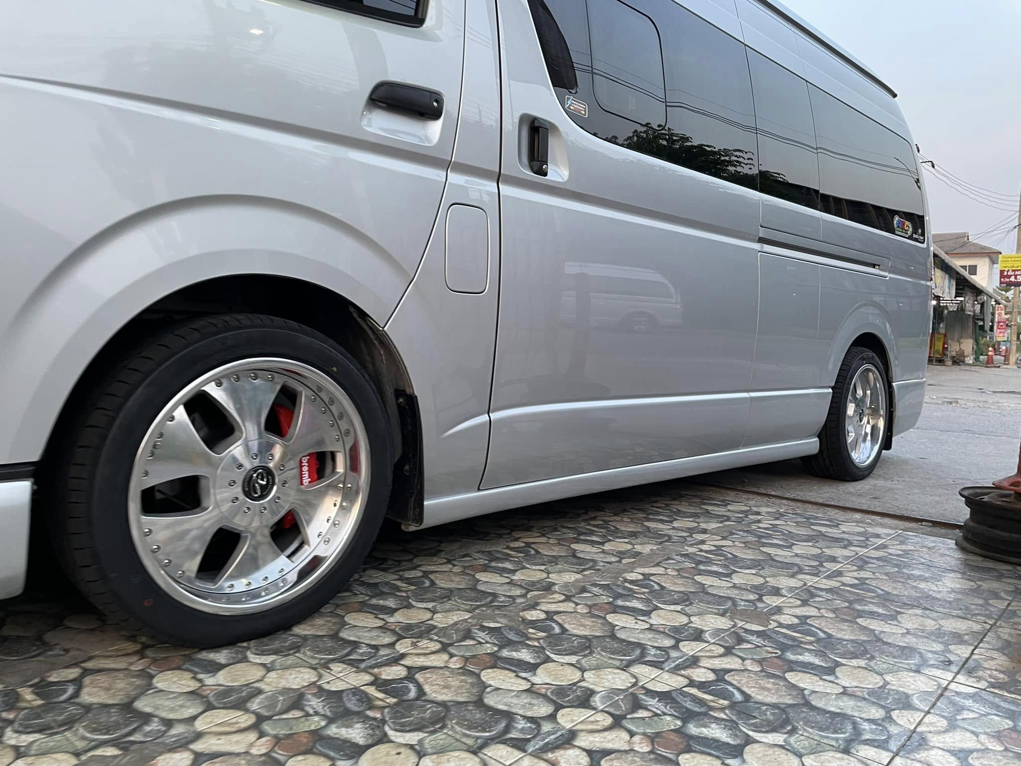 🚘 #TOYOTA_COMMUTER เปลี่ยนยาง #OTANI #KC2000 225/45R18