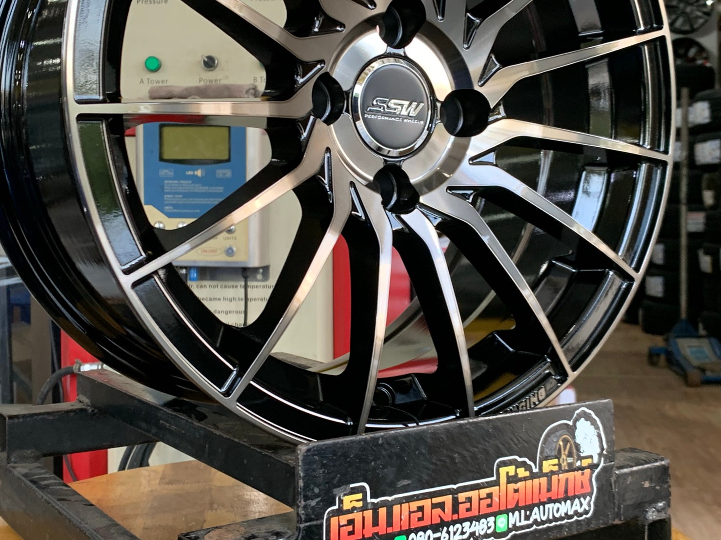 ล้อแม็กขอบ15 Model 355งานไทย SSW 4รู100 กว้าง7 ออฟ38 สีดำขอบหน้าชา